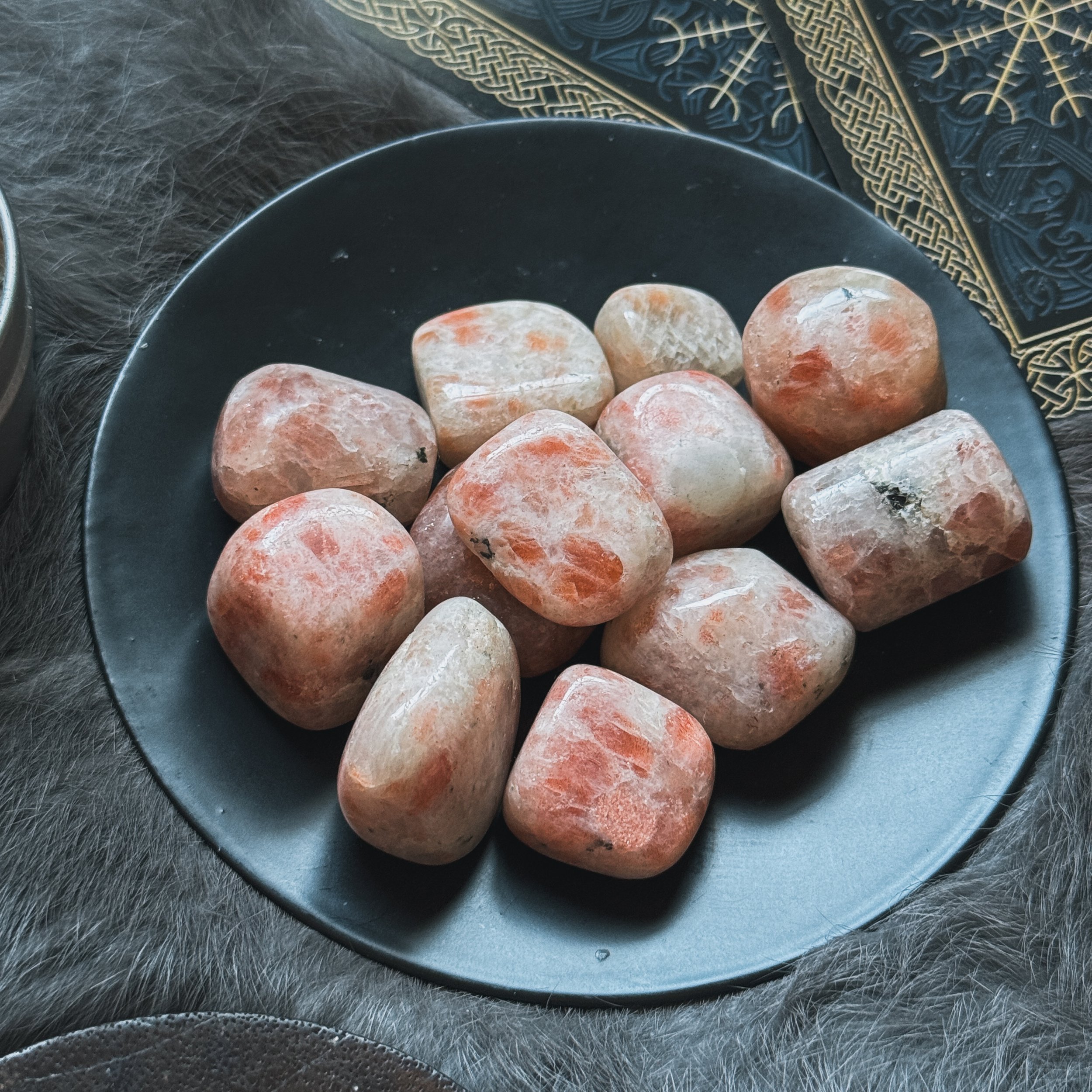 tumbled-sunstone-lunar-haven-mystic-04.jpg