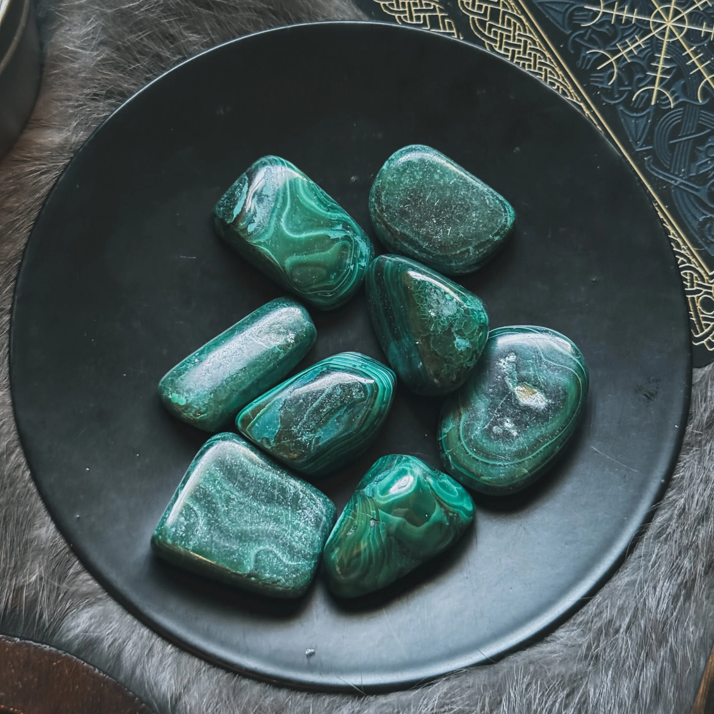 tumbled-malachite-lunar-haven-mystic-04.jpg