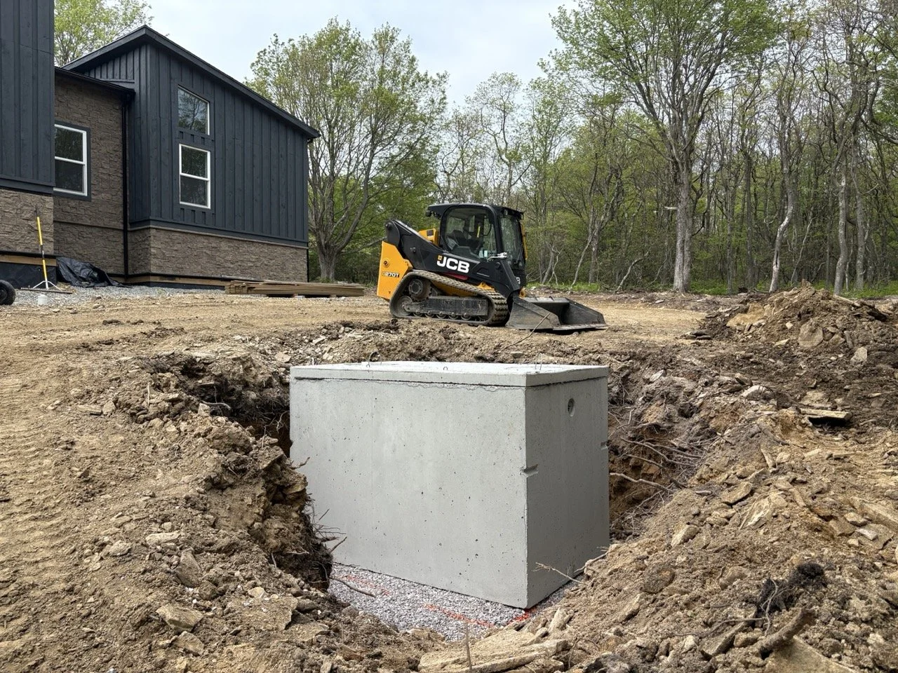 z_septic tank 2 Large.jpeg