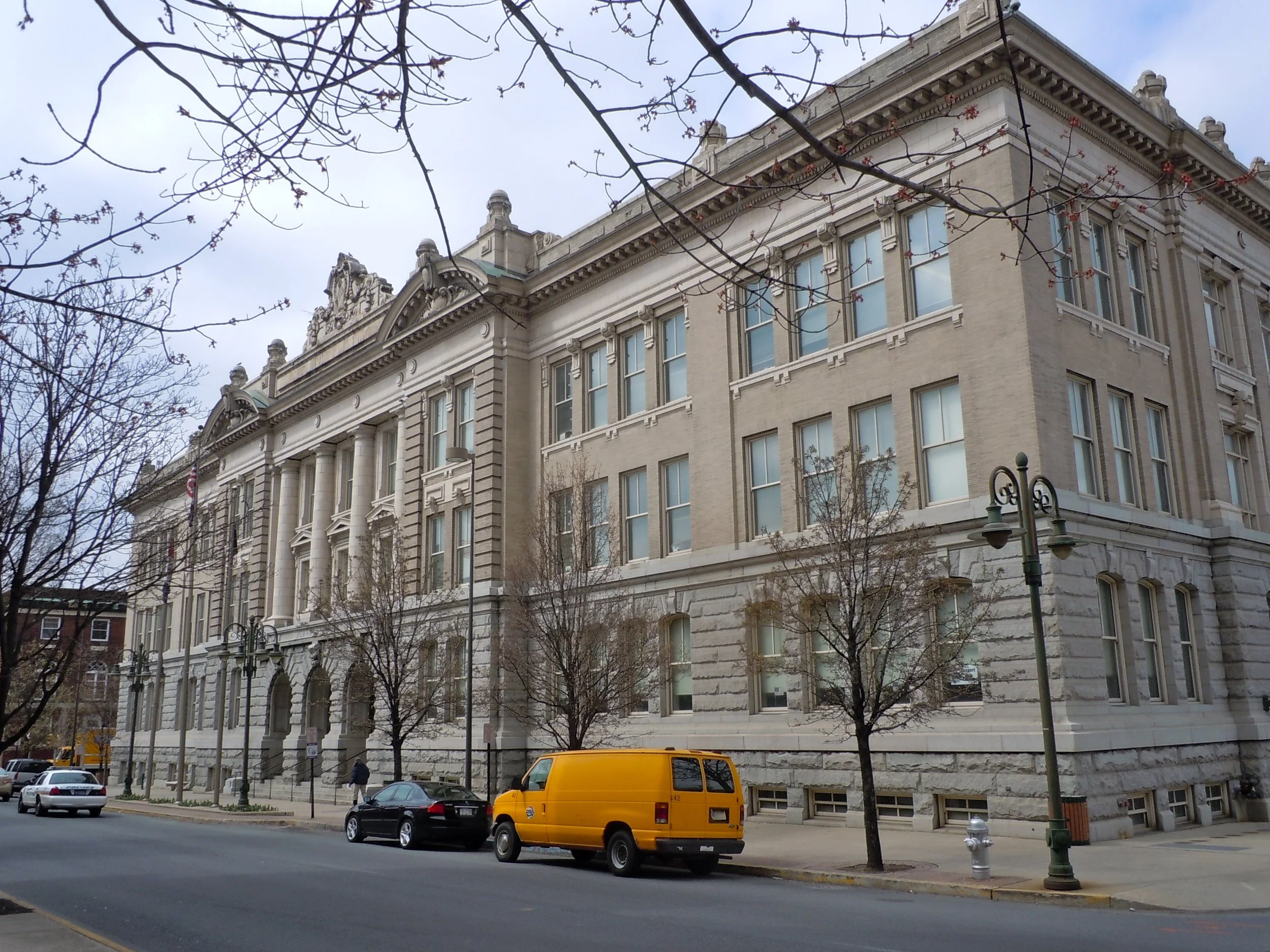 Reading_PA_City_Hall.jpg