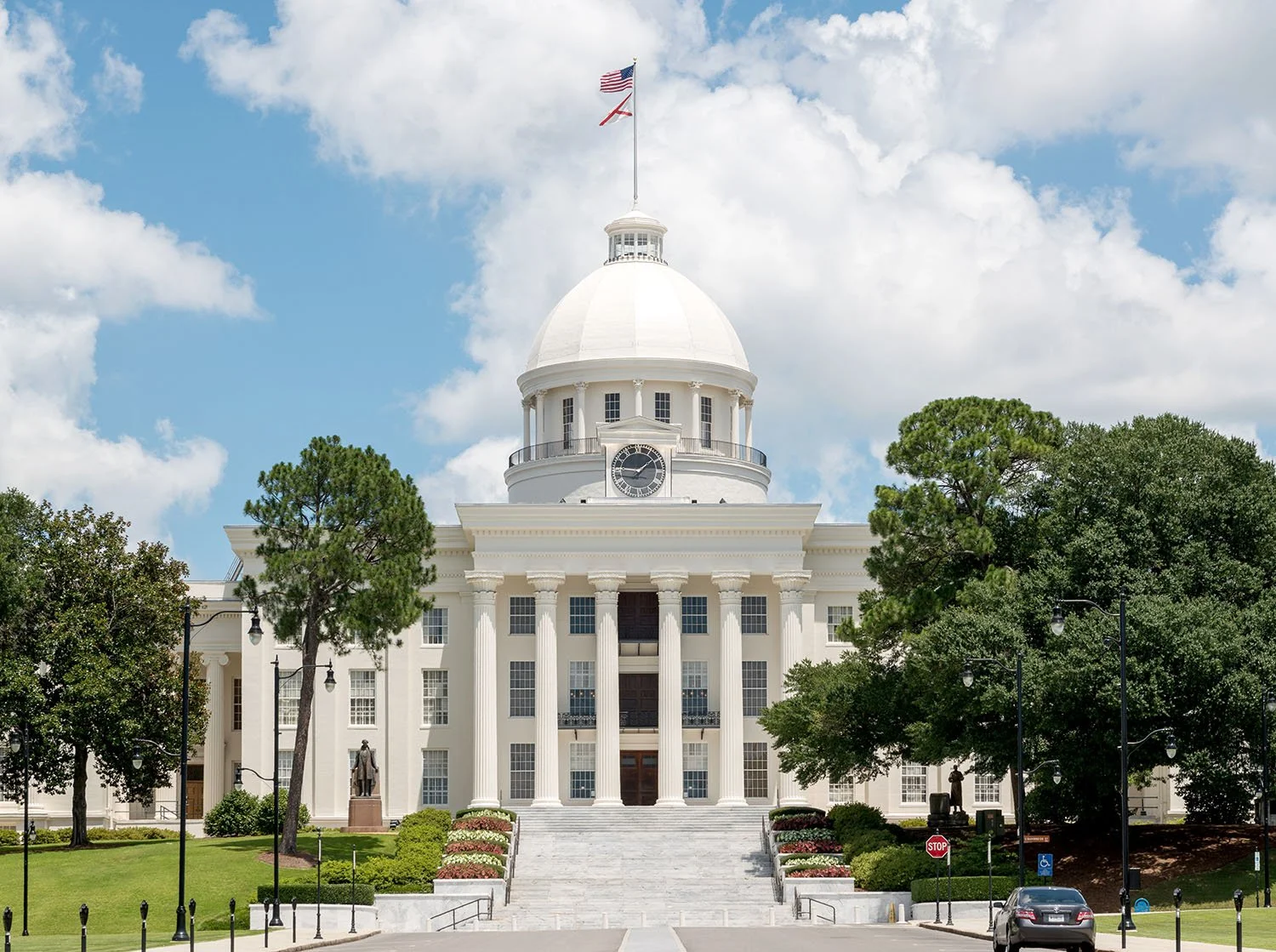 Alabama Bipartisan Bill Breaking Down Workforce Barriers Becomes Law