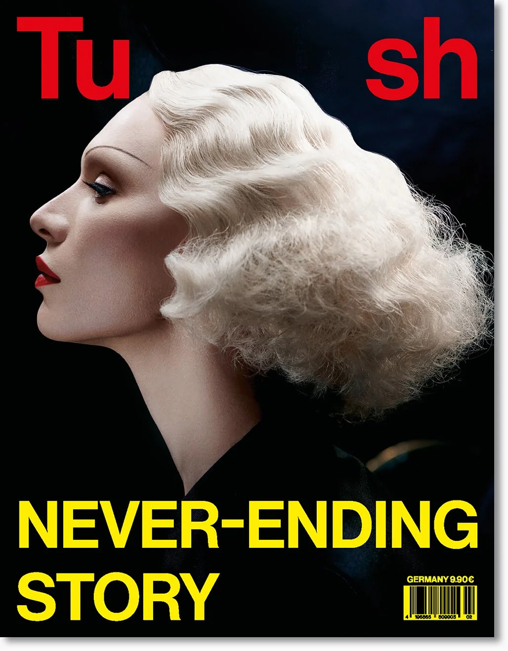 Porträt einer Frau mit blondem, gewelltem Haar, rote Lippen und schwarzem Kleid, Titel des Magazins "Never-Ending Story" in gelber Schrift
