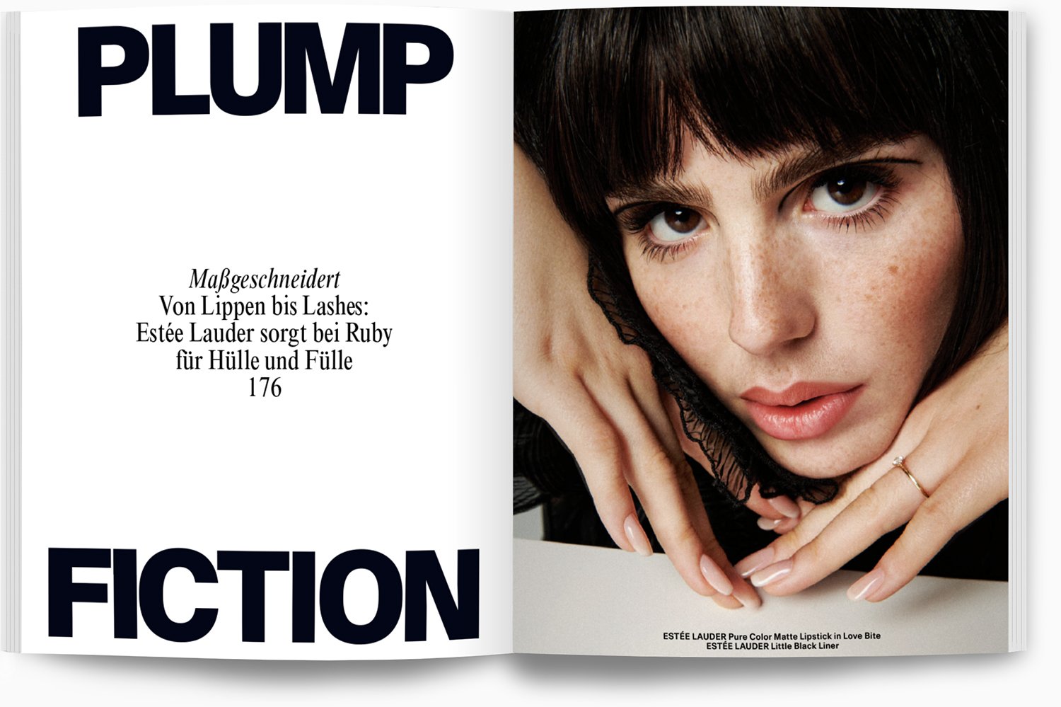 Doppelseite eines Mode- und Kosmetikmagazins, links Text über maßgeschneiderte Beauty-Produkte, rechts ein Porträt einer jungen Frau mit dunklen Haaren, natürlichen Make-up und einem schwarzen Oberteil.