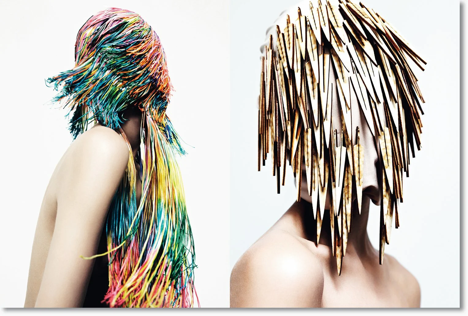 Zwei künstlerische Porträts von Frauen mit avantgardistischen Kopfbedeckungen, aufgeteilt in zwei Hälften. Die linke Hälfte zeigt eine Frau mit buntem, strapaziösem Haard.Readymade-Kunst, die rechte Hälfte eine Frau mit einer Skulptur aus langgezogen