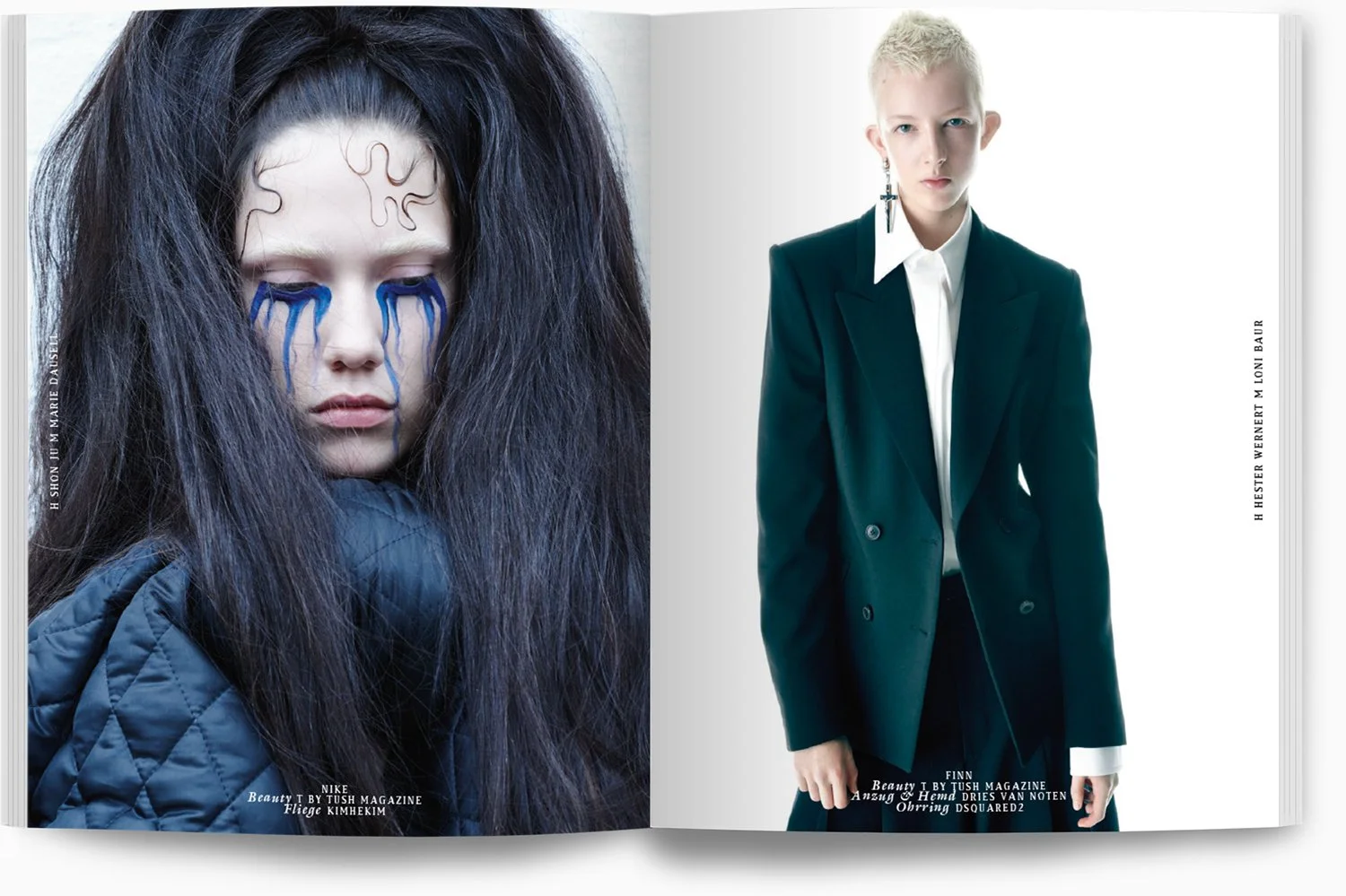 Doppelporträt eines Models, links ein Mädchen mit langen, schwarzen, voluminösen Haaren, blauer Jacke, kreativem Make-up mit blauen Tränen und wackelnden Gesichtselementen. Rechts ein Mann mit blondem Haar, dunklem Anzug, weißem Hemd, neutralem Blick