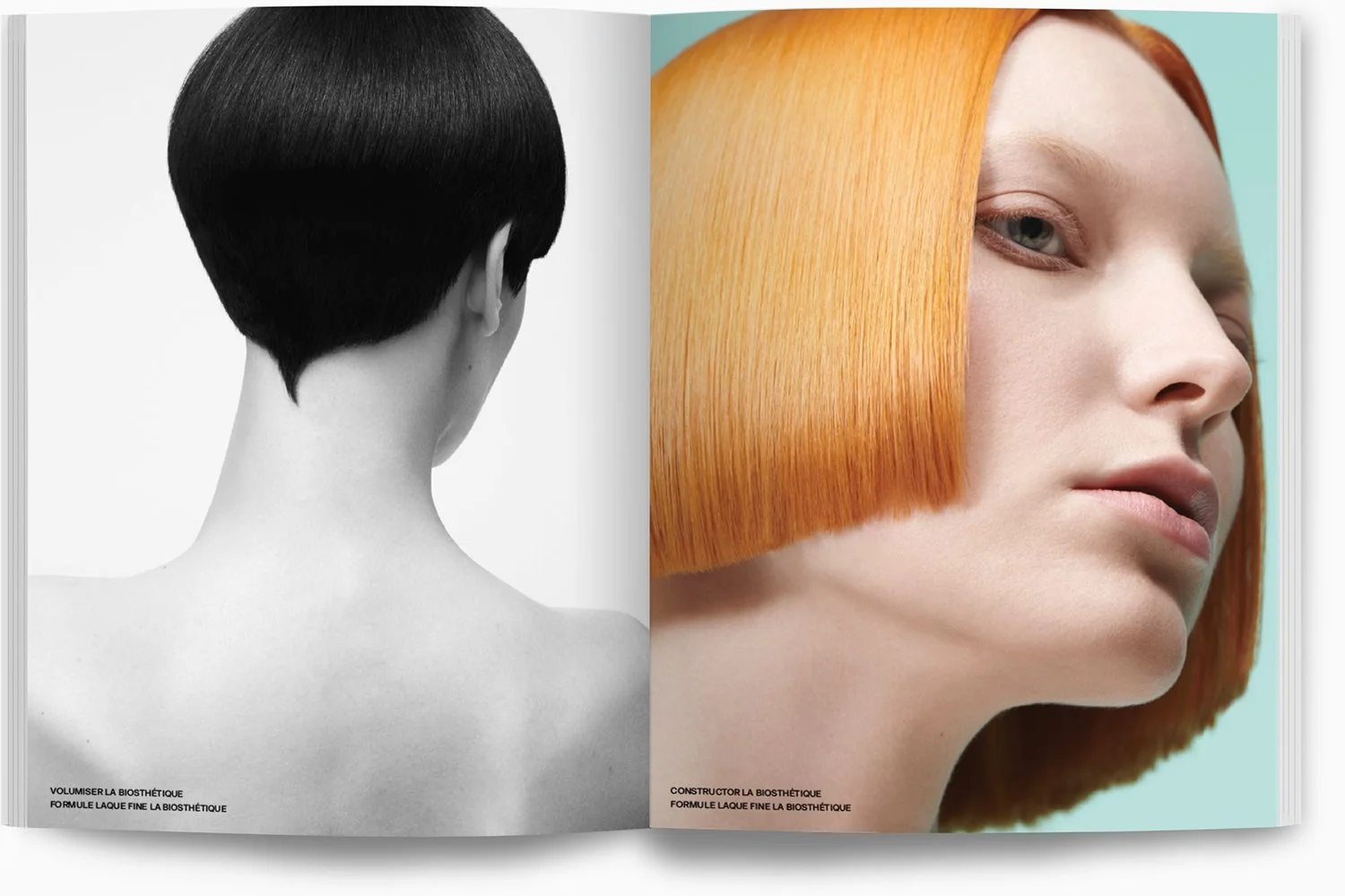 Ein offenes Magazin mit zwei Modefotos. Das linke Foto zeigt den Rücken eines schwarzen, kurz geschnittenen Haars, das rechte Foto zeigt einen Gesichtsausschnitt einer Frau mit glattem, orangefarbenem Bob-Haarschnitt.