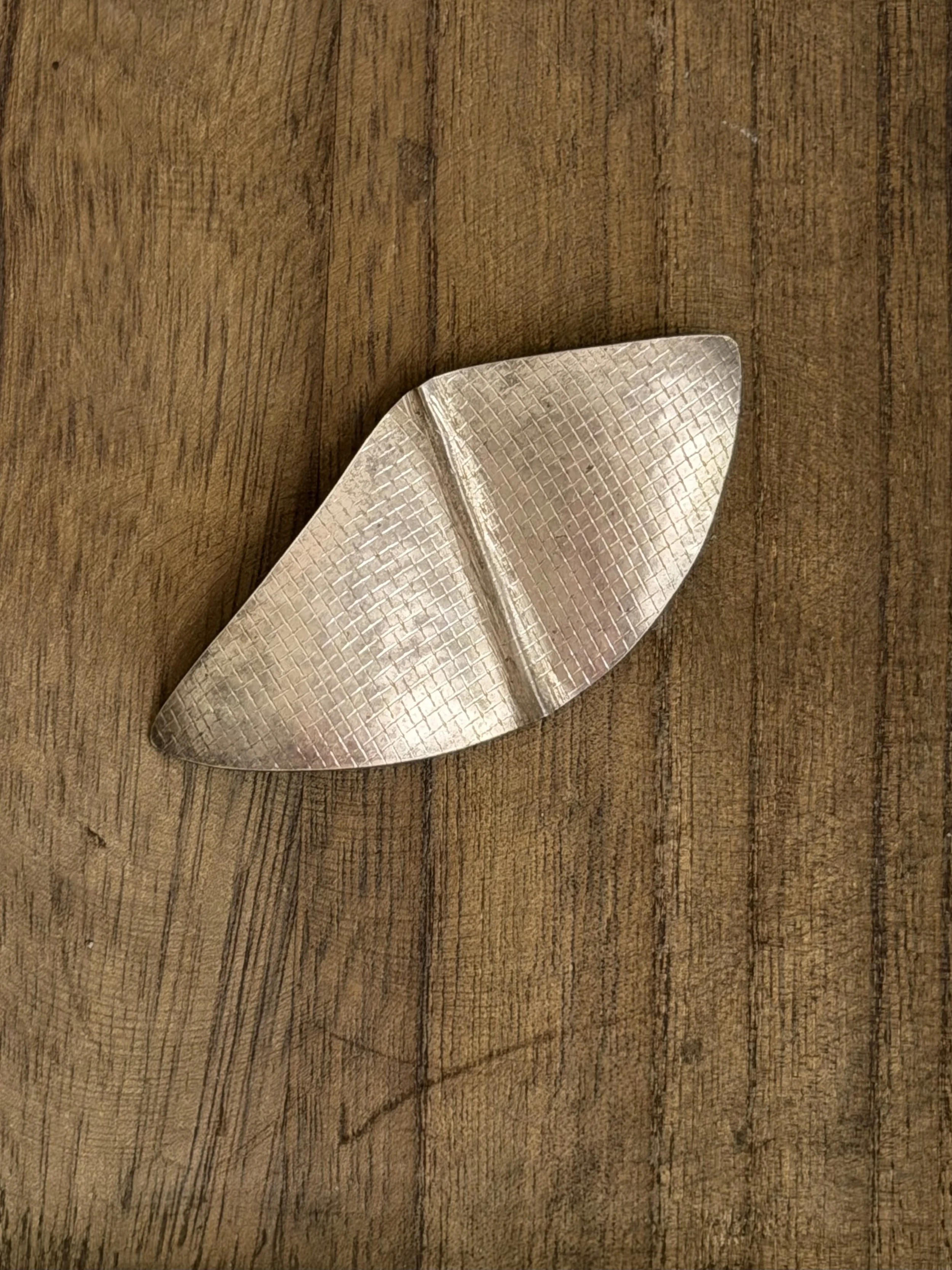 Artisan pin