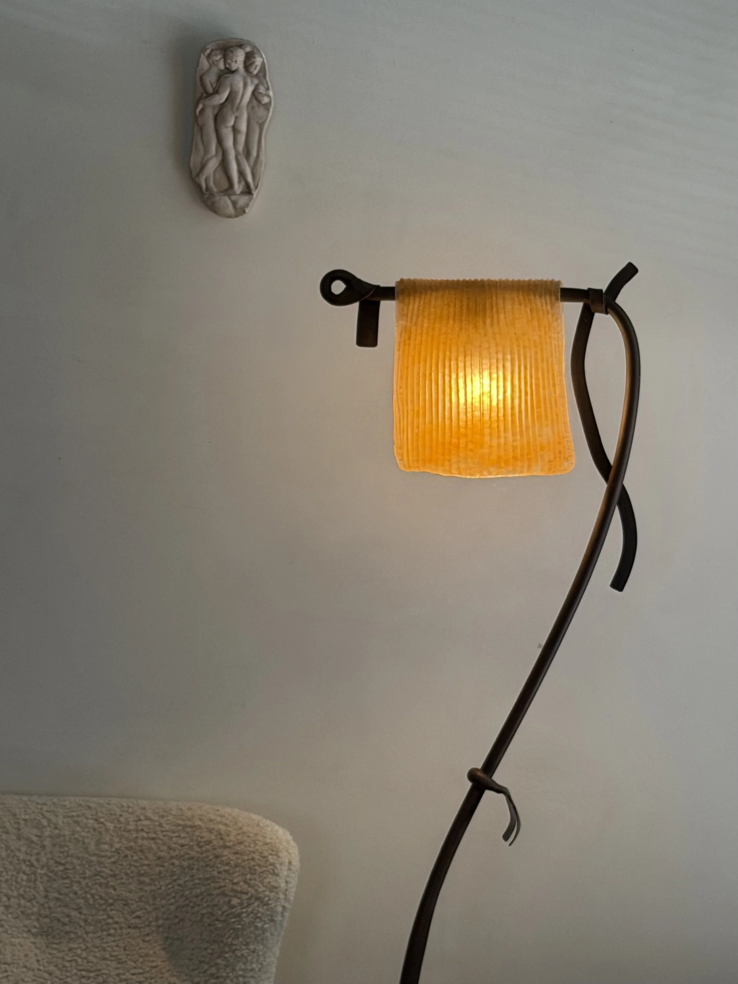 Post-modern lamp