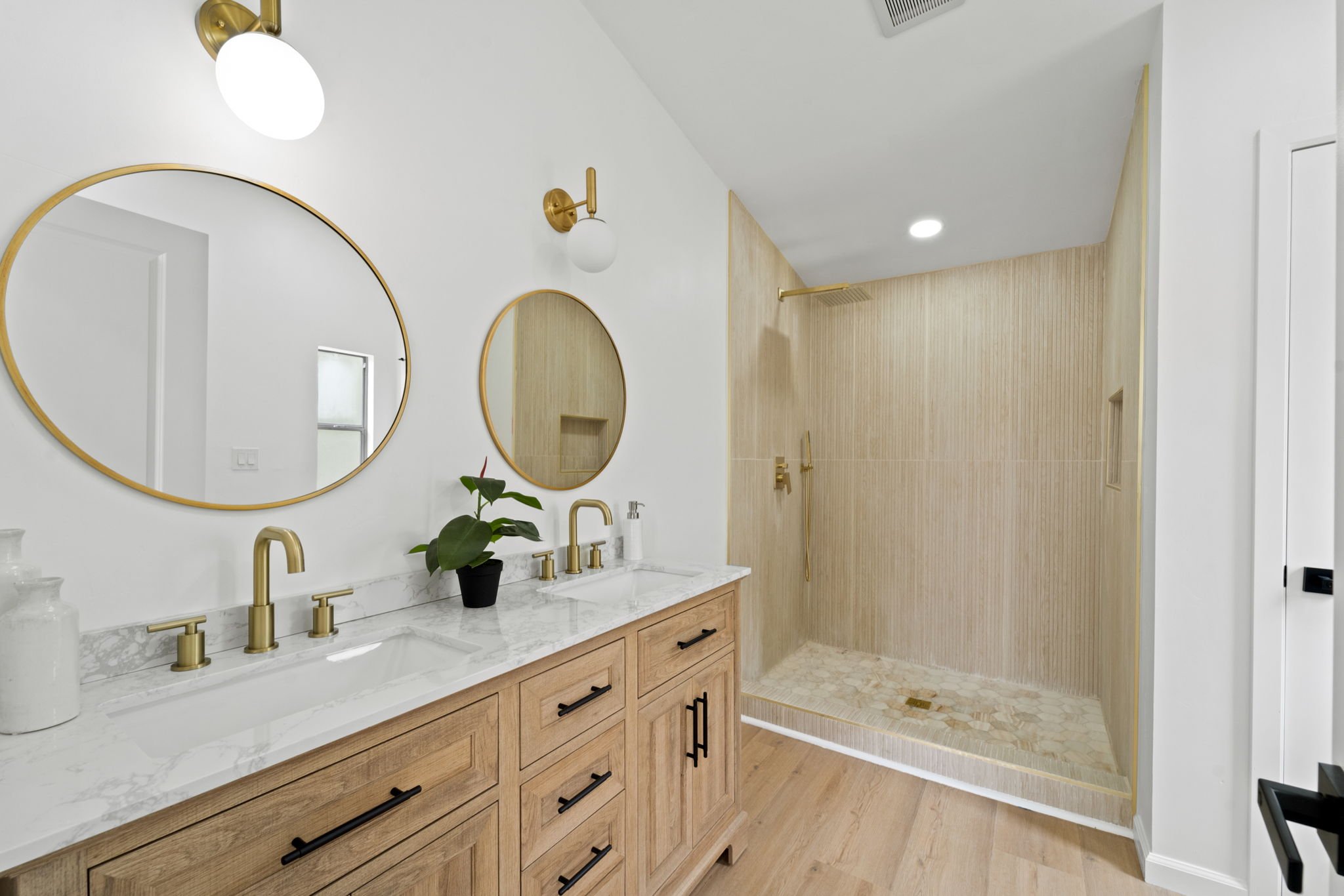 15-web-or-mls-Vista del Cajon (16 of 31).JPG