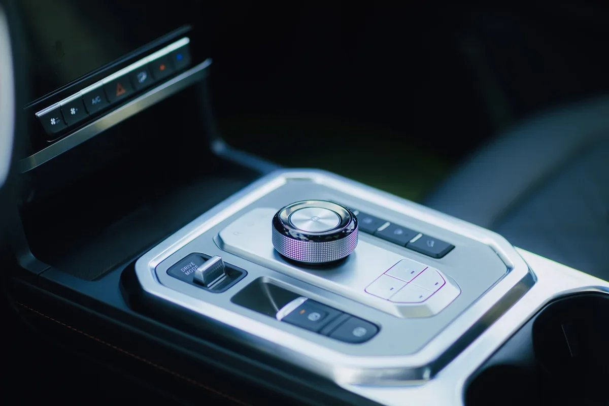 JAC-NZ-T9-PHEV-Gear-Dial.webp
