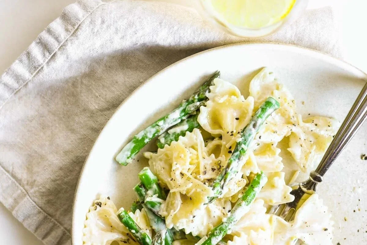 Creamy Asparagus Pasta 