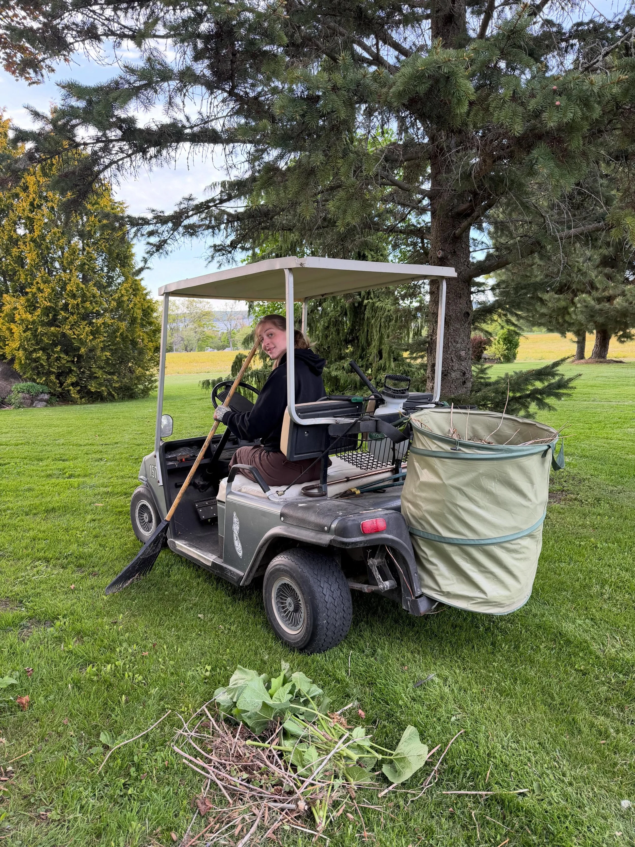 Nothing better when your customer gives you their toys to help get the job done efficiently!! Better when your worker is a rockstar operating it!!! We have to much fun! We appreciate our customers so much🤗