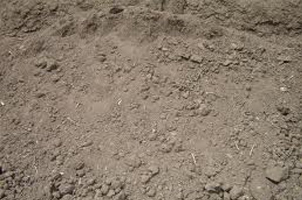 SCREENED-TOPSOIL-1.jpg