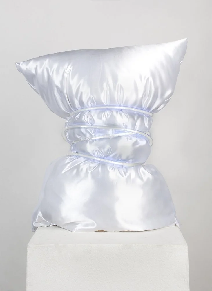 Embrace (argon, satin pillow)