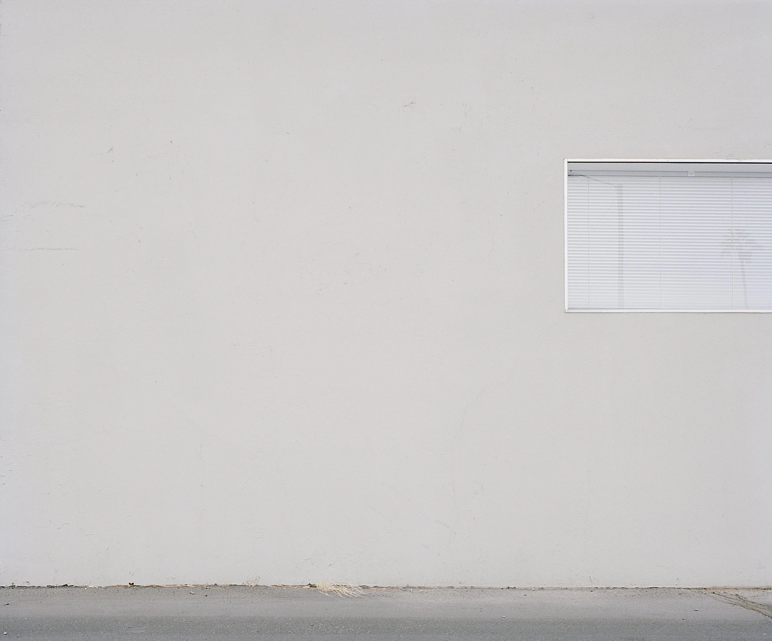 beigewindow.jpg