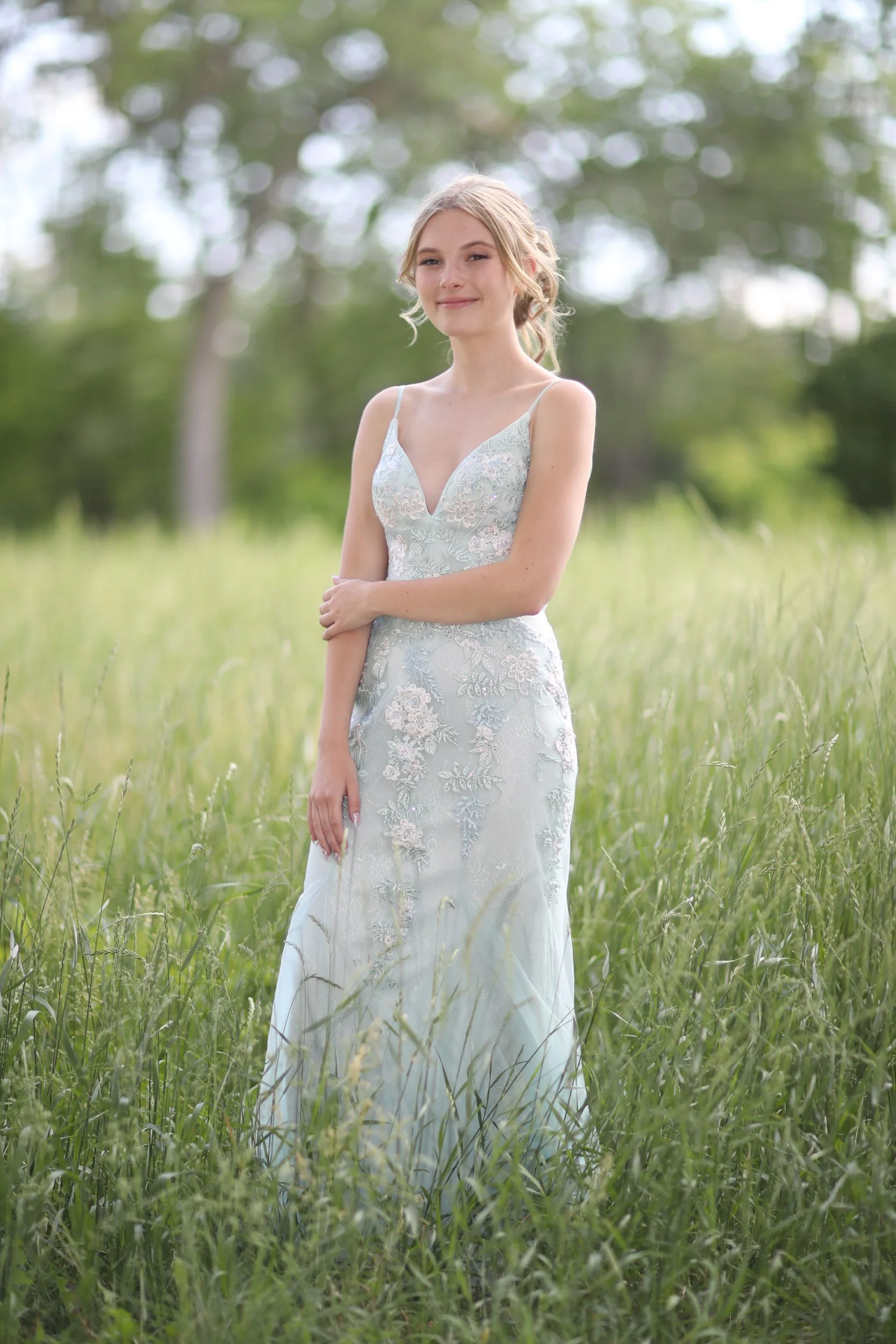 GradPhotographersWinnipeg0005.jpg