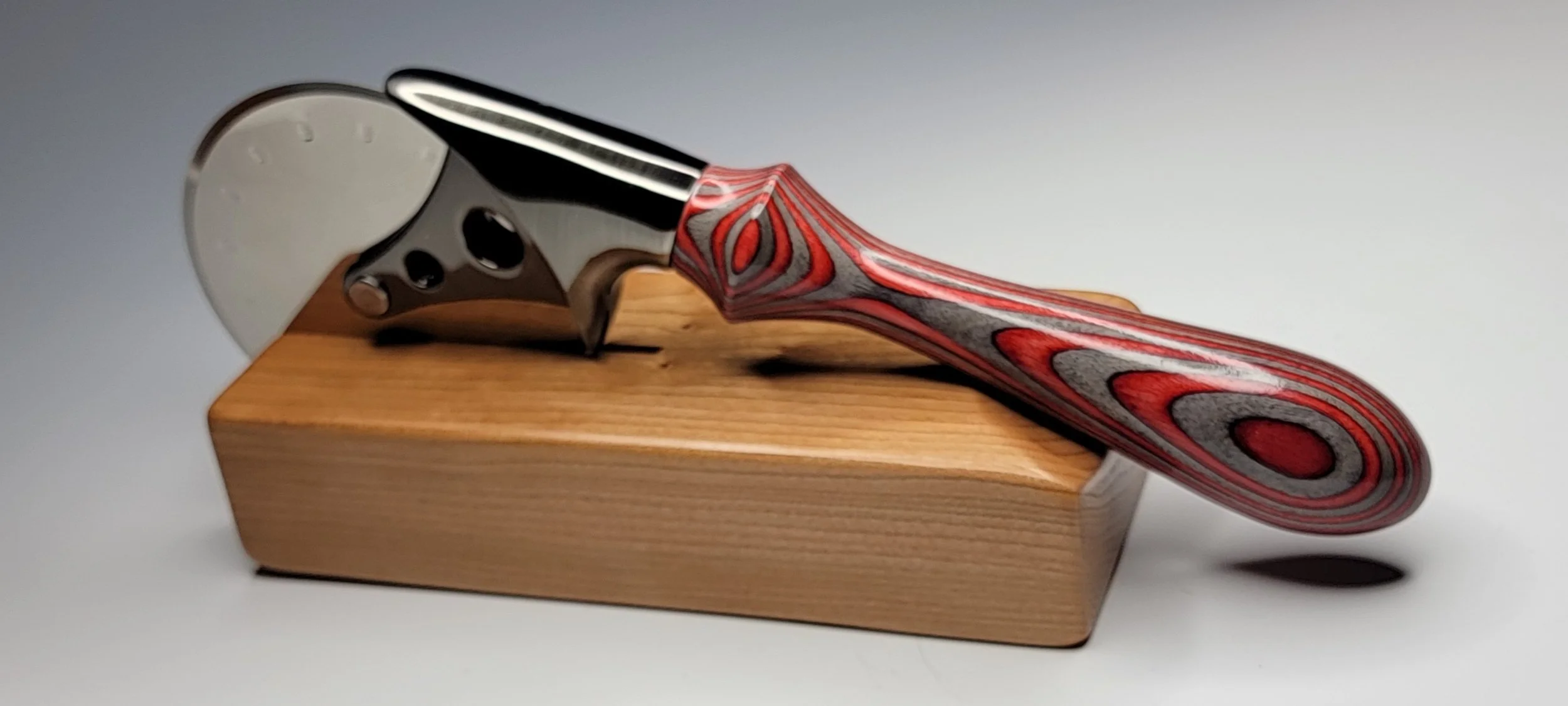 Pizza Cutter - Black Velvet