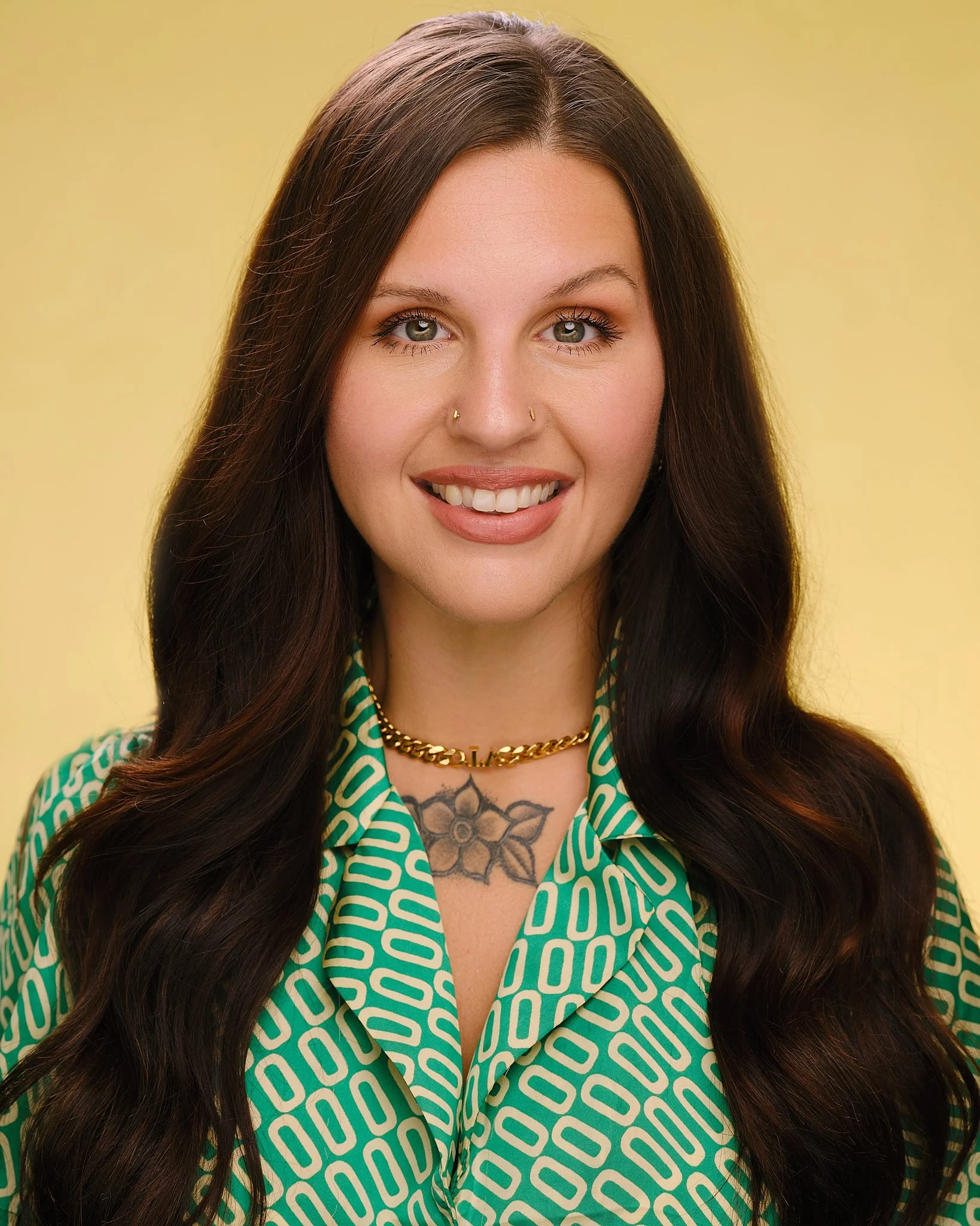 Headshot - Taylor - 01.jpg