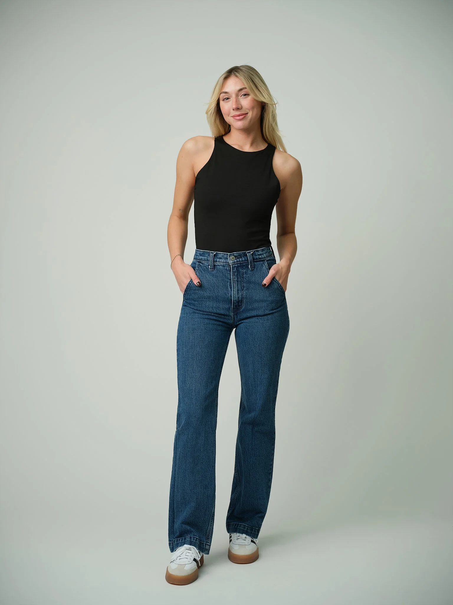 Model - Elizabeth (Resized)-  04.jpg