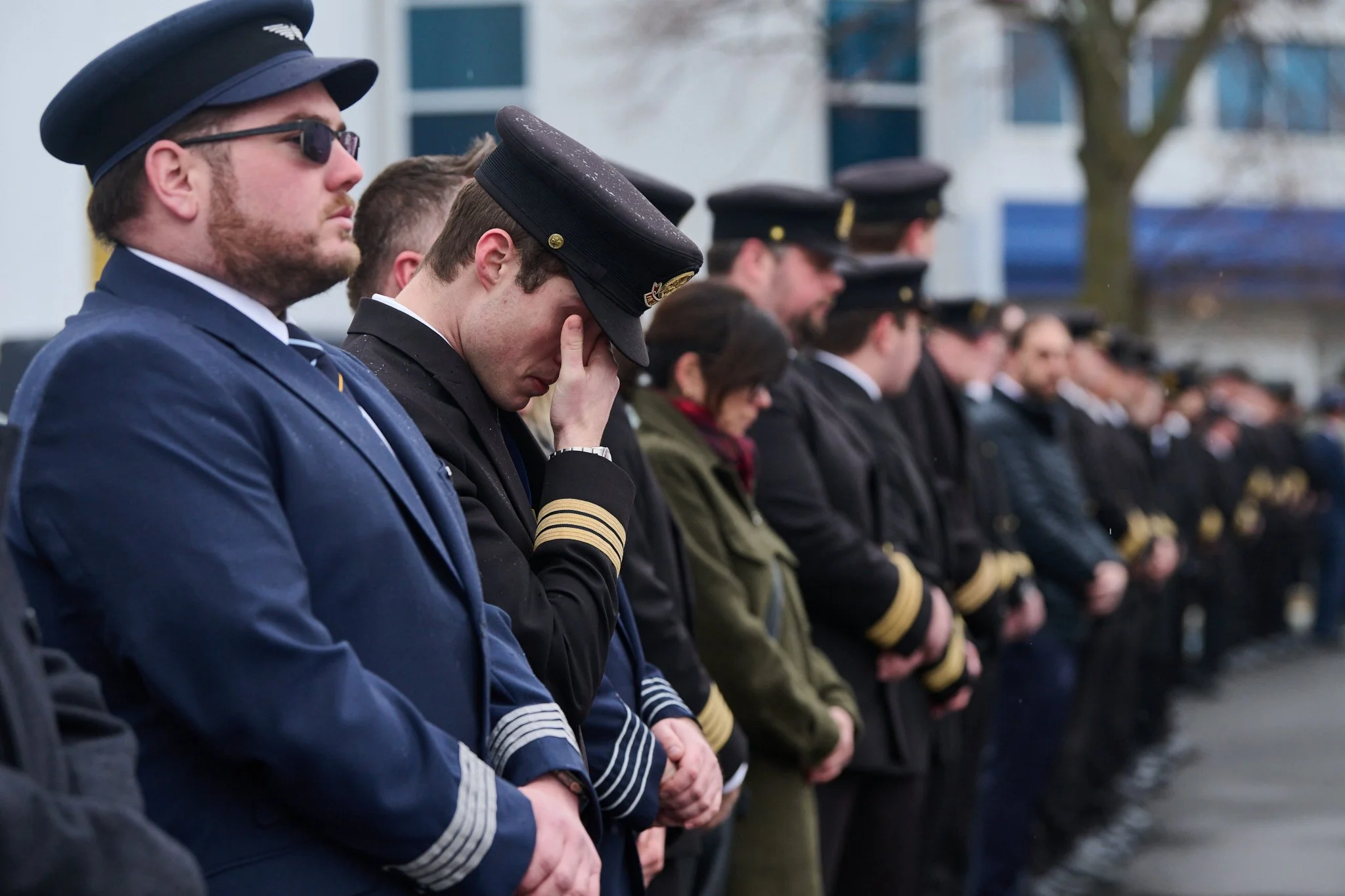 ALPA pilots lined up in Ottawa on March 26th 2026 for First Officer Mackenzie Gunther’s final flight home. Hundreds of uniformed pilots gathered to receive the repatriation flight, paying their respects to the young Jazz Aviation First Officer from F