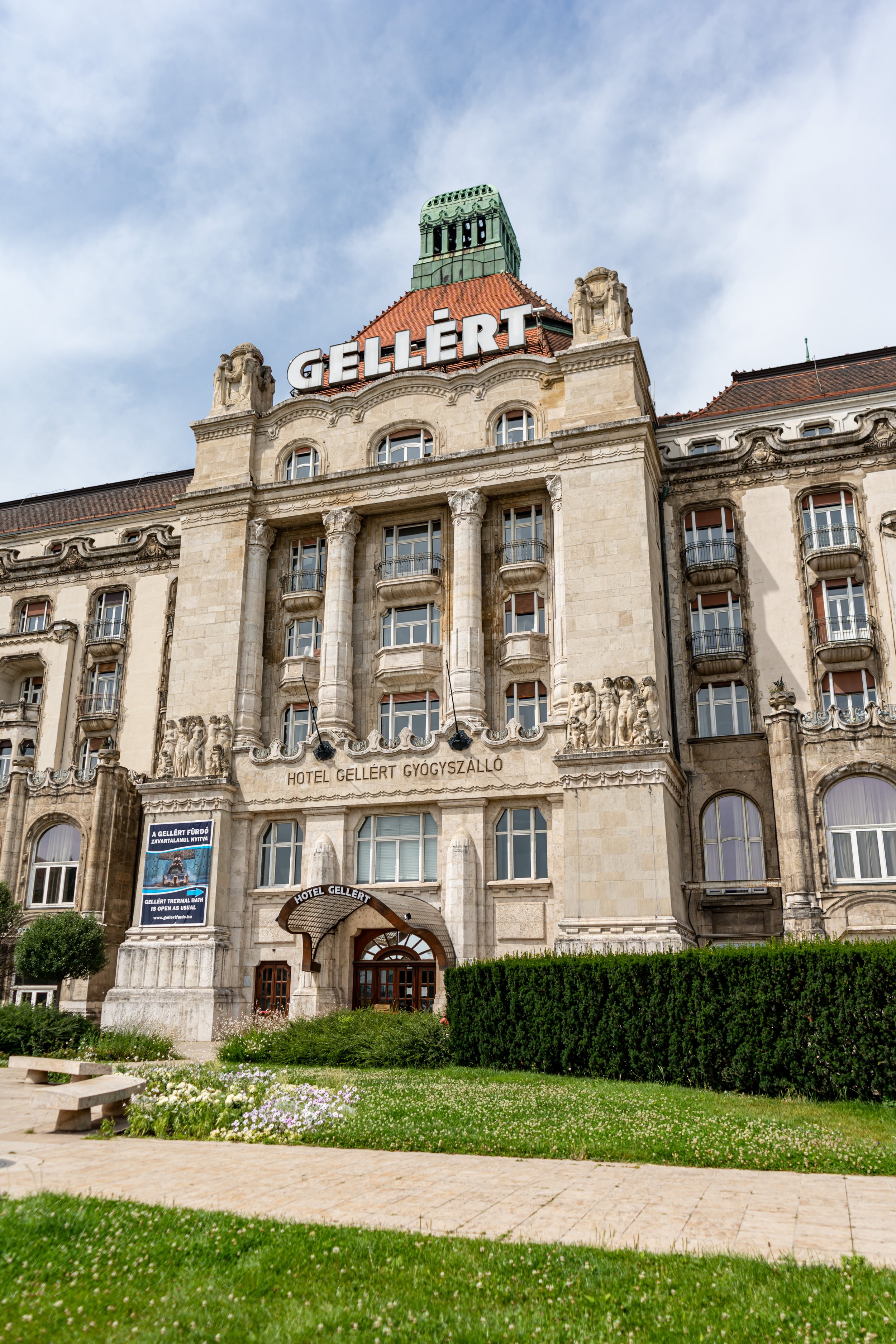 Budapest City Architecture-08757.jpg