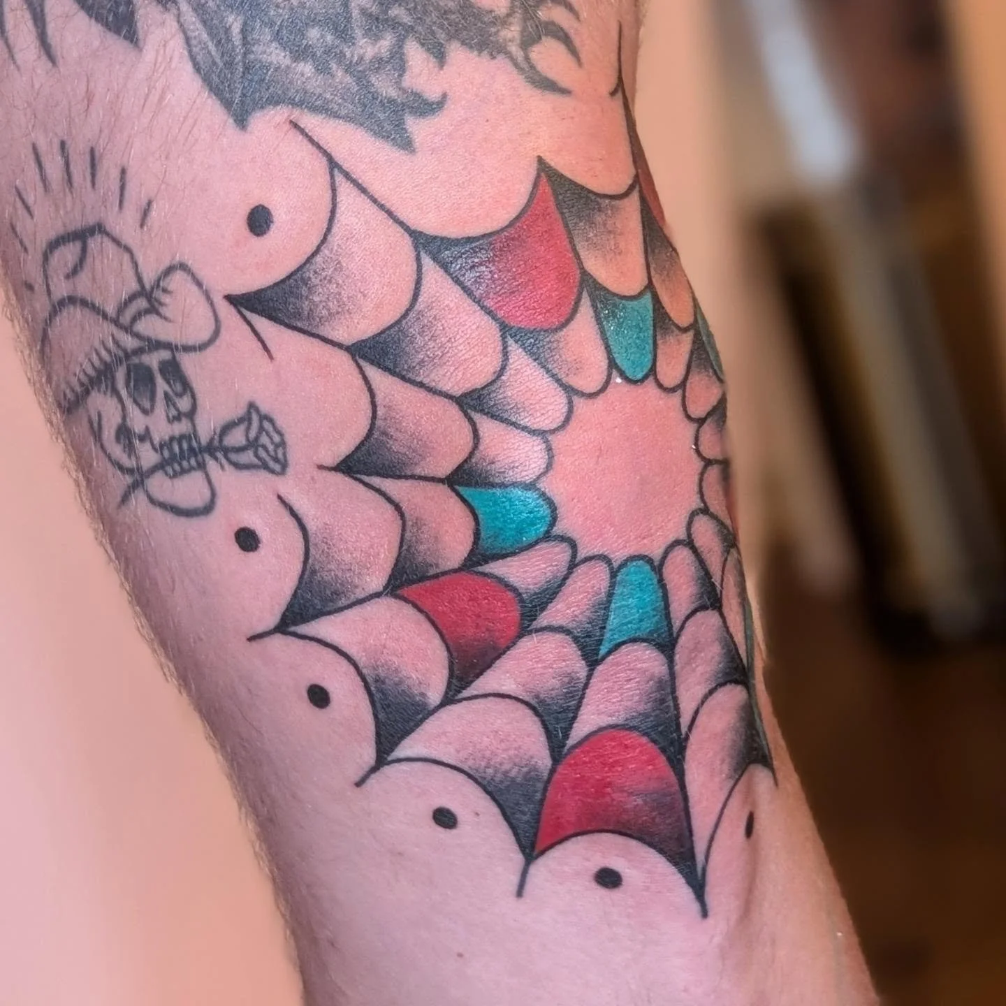 American Traditional Spiderweb Knee Cap Tattoo Chicago Female Artist