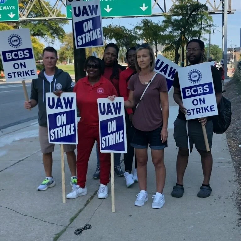 Local 43 was out supporting our brothers and sisters at UAW Local 2500 in downtown Detroit.  Around 1,400 UAW members at Blue Cross Blue Shield of Michigan are currently on strike and are demanding the company come to the table and negotiate a fair c