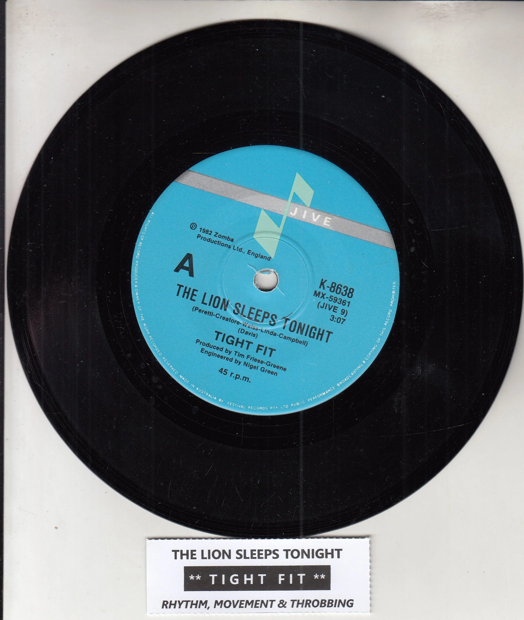 TIGHT FIT - The Lion sleeps tonight