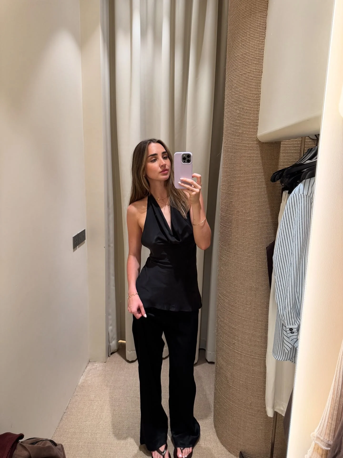 amelia_strofield_post_22_10_2025_12_25_463748700498989152626.jpg