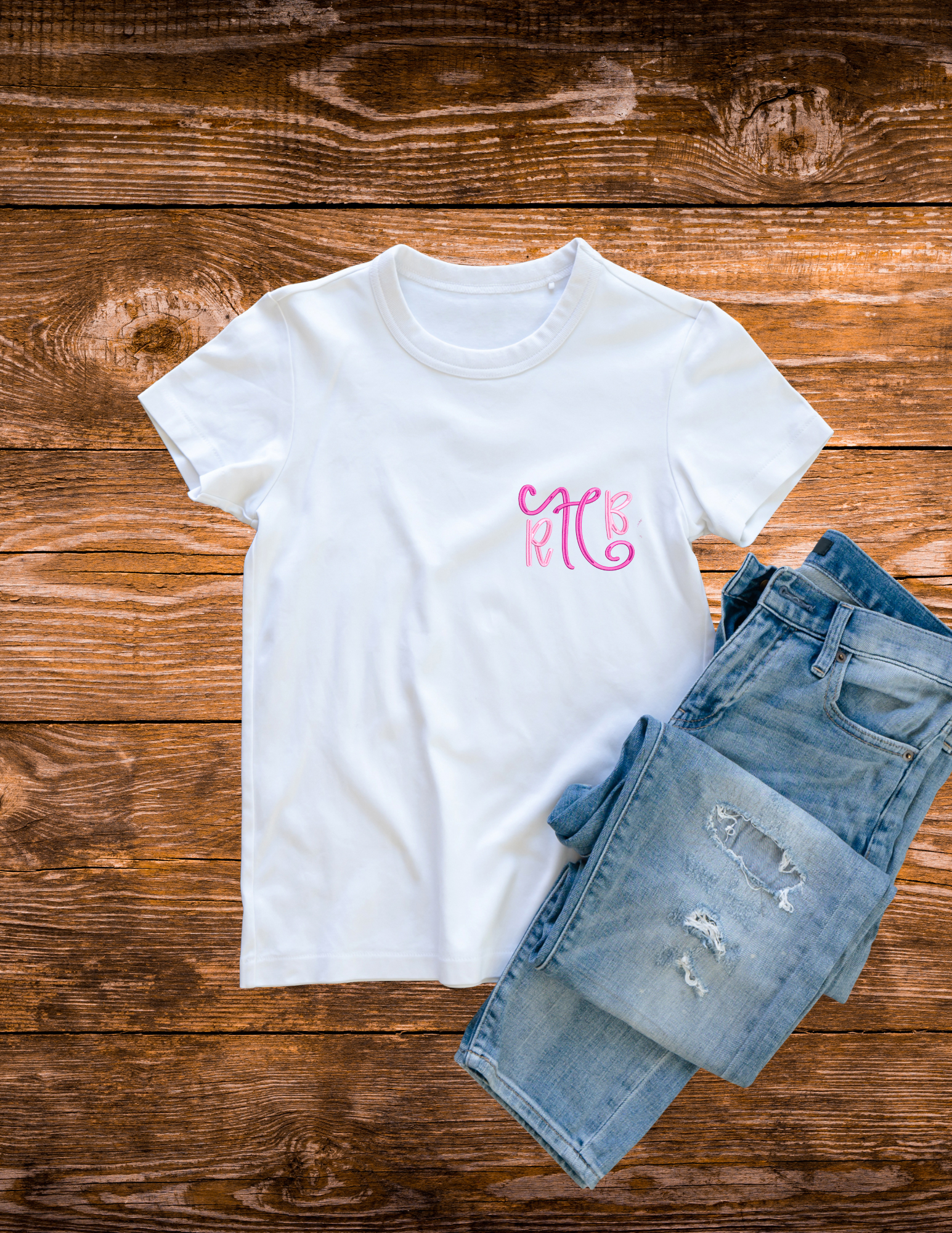 Monogram stacked  embroidery T-shirt