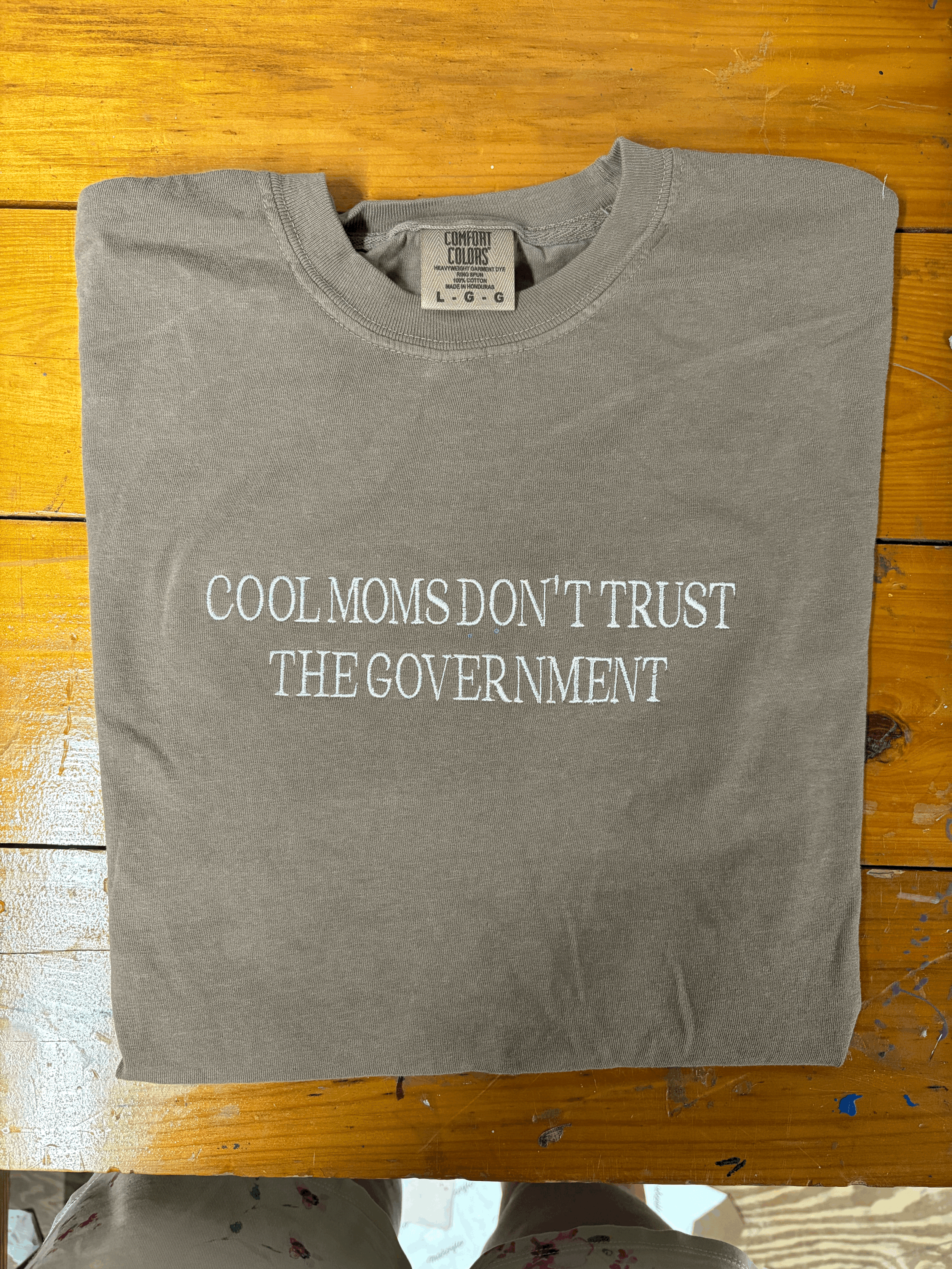 simple sayings embroidery crewneck