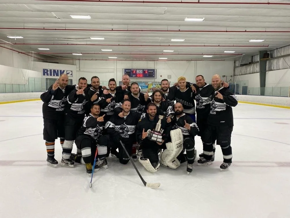 Kevin's Hockey Team.JPG