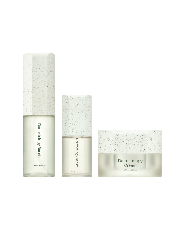 BooSeBoo Essential Bundle featuring Dermatology Booster, Serum, and Cream.