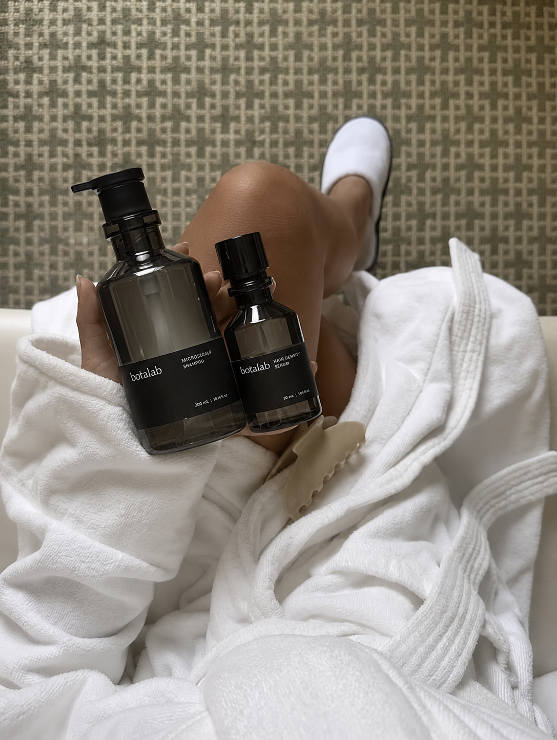 HAIR + BODY
Because the glow doesn’t stop at your face.