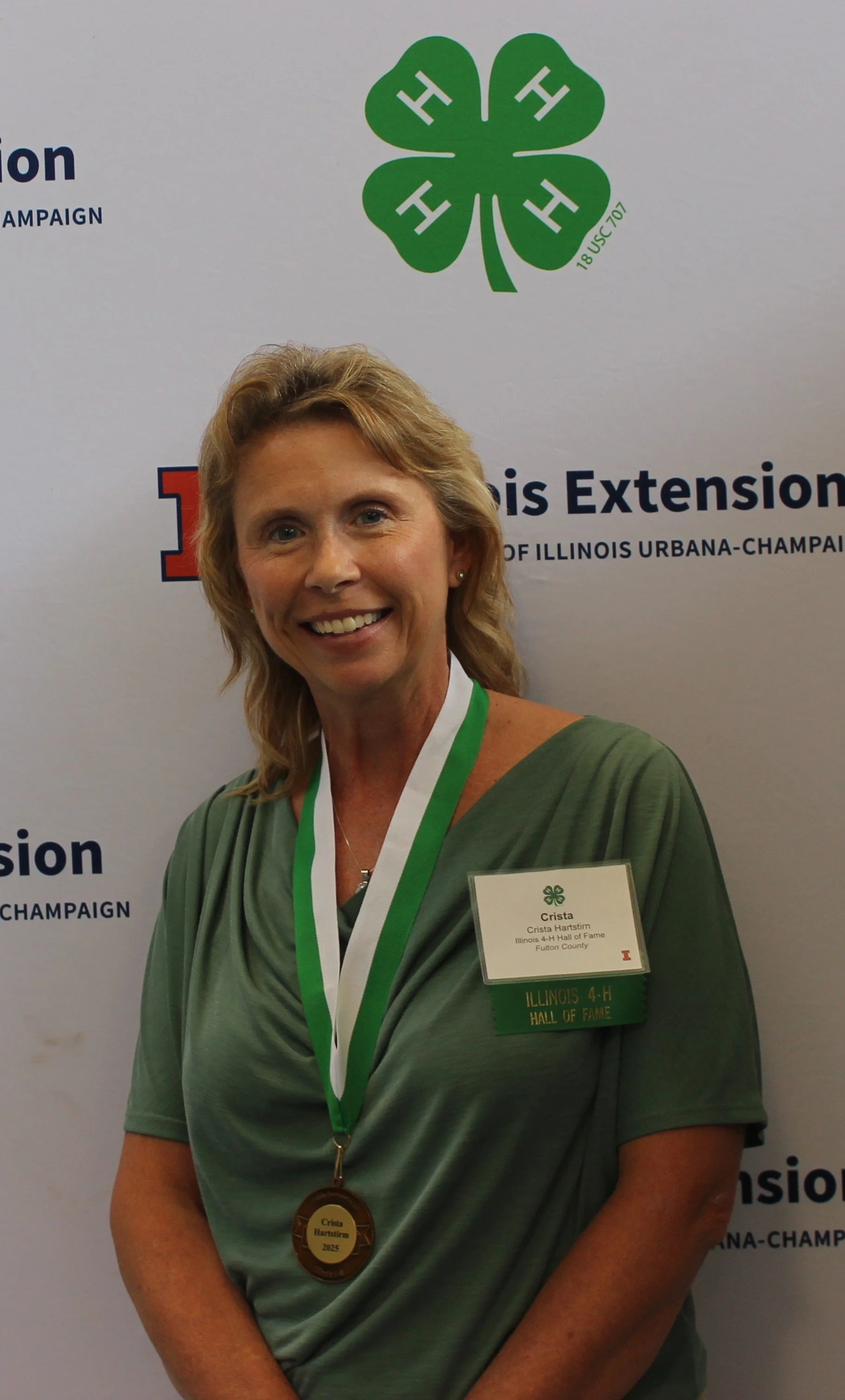 Extraordinary Fulton County Volunteer Honored