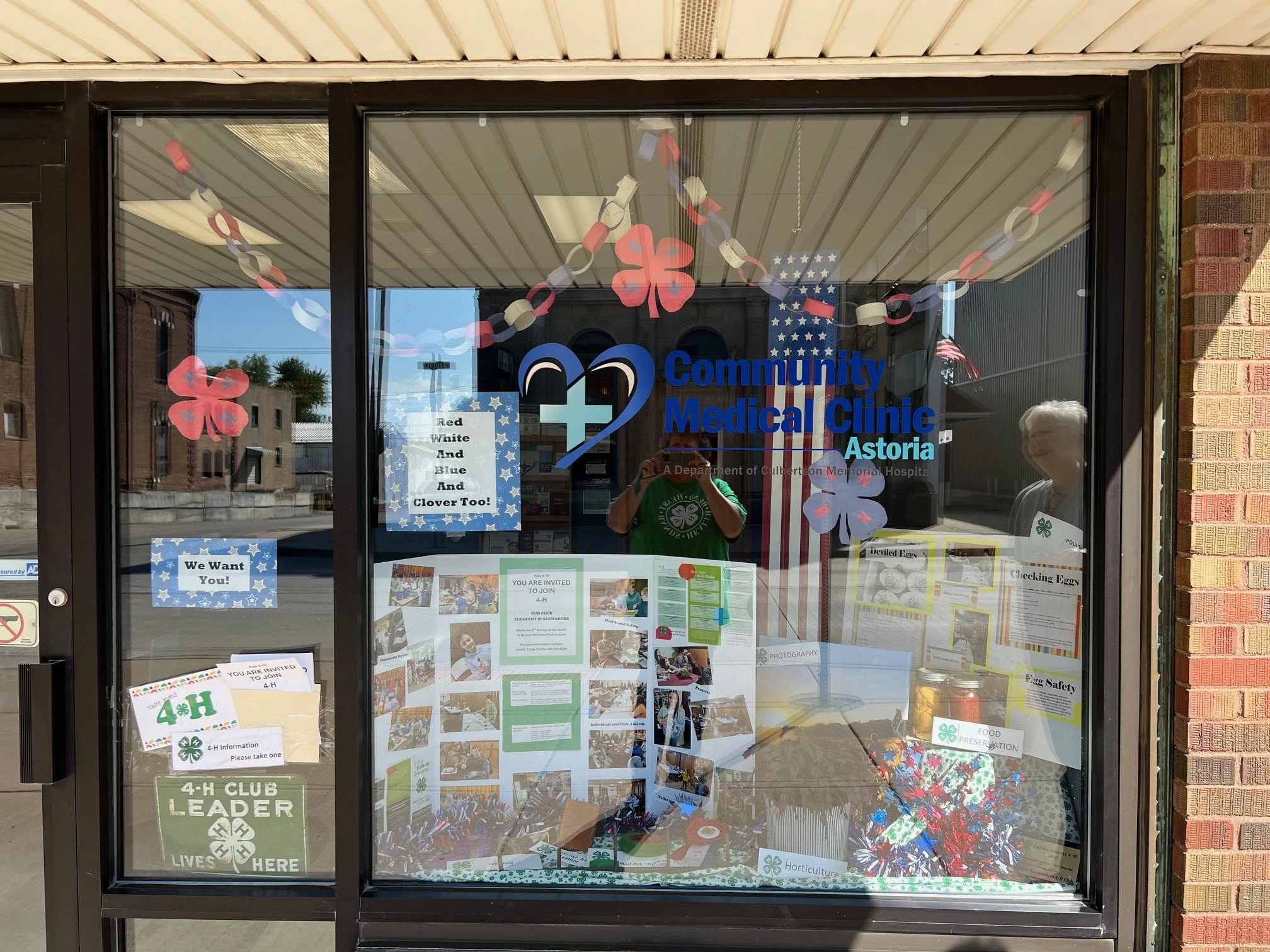 Fulton County 4-H Window Display Winners