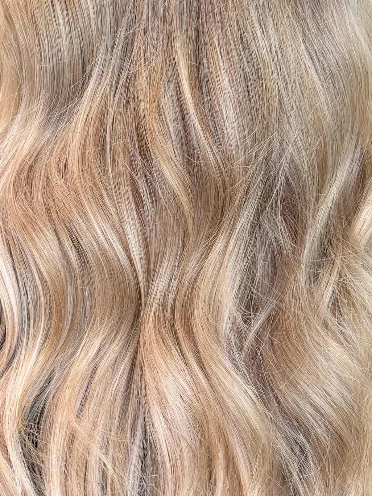 Lighter and longer with @thecutanddyeclub 😇

Madison&rsquo;s custom blonding using @schwarzkopfcan and tape-in extensions for added length

#burnabyhair #burnabyhairstylist #hairsalonburnaby #hairextensionspecialist #hairextensionvancouver