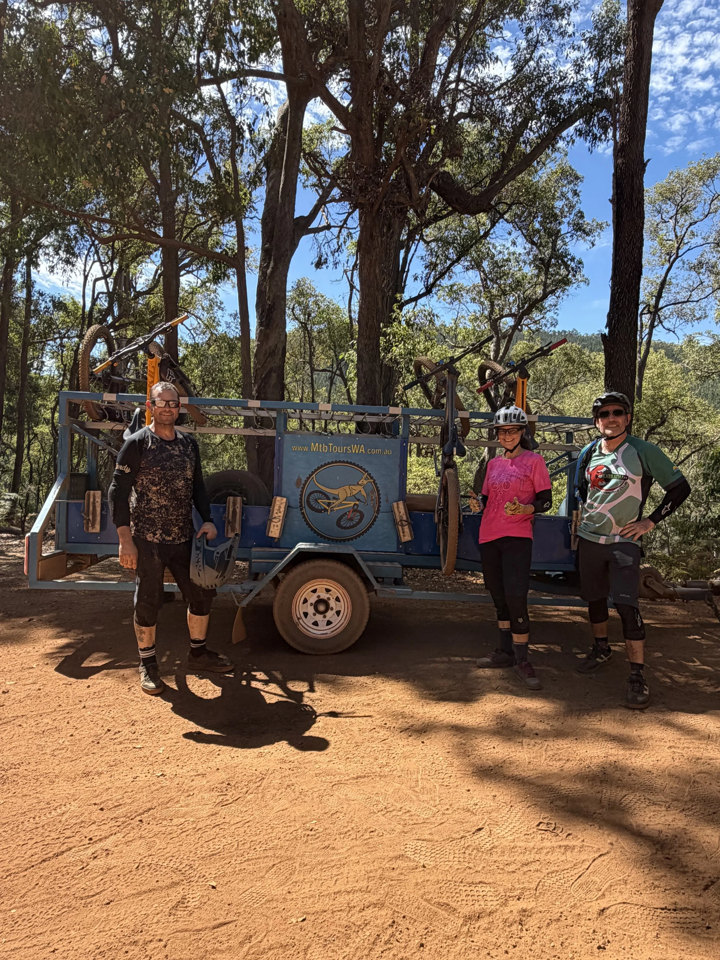 Mon 5th Oct 26 Murray Valley Shuttles 9am - 1.30pm