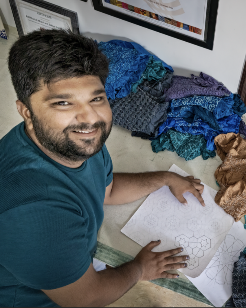 Adil Mustak Khatri, Award-winning Bandhani Artist and Entrepreneur.