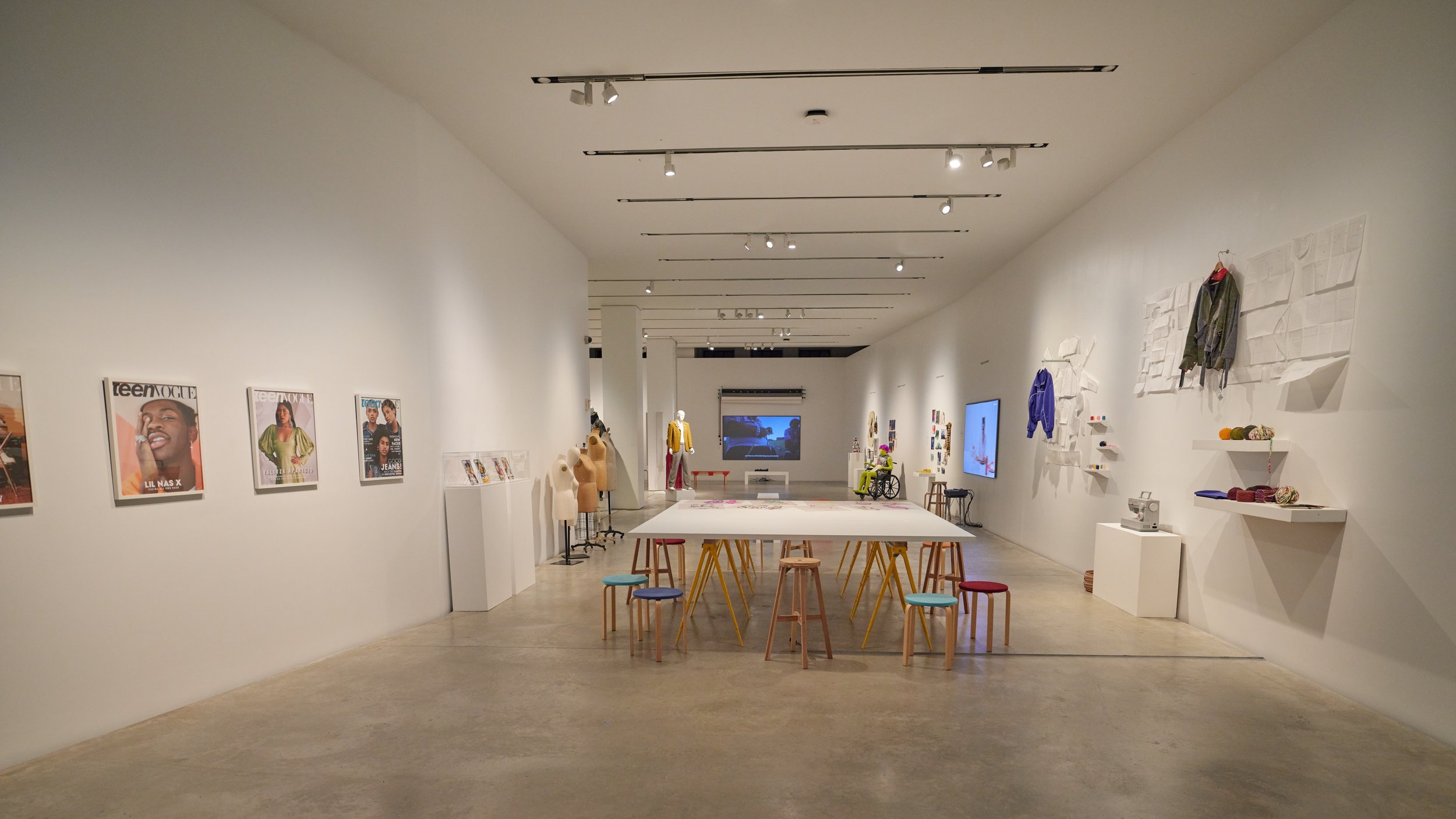 Fashion In Between64896.jpg