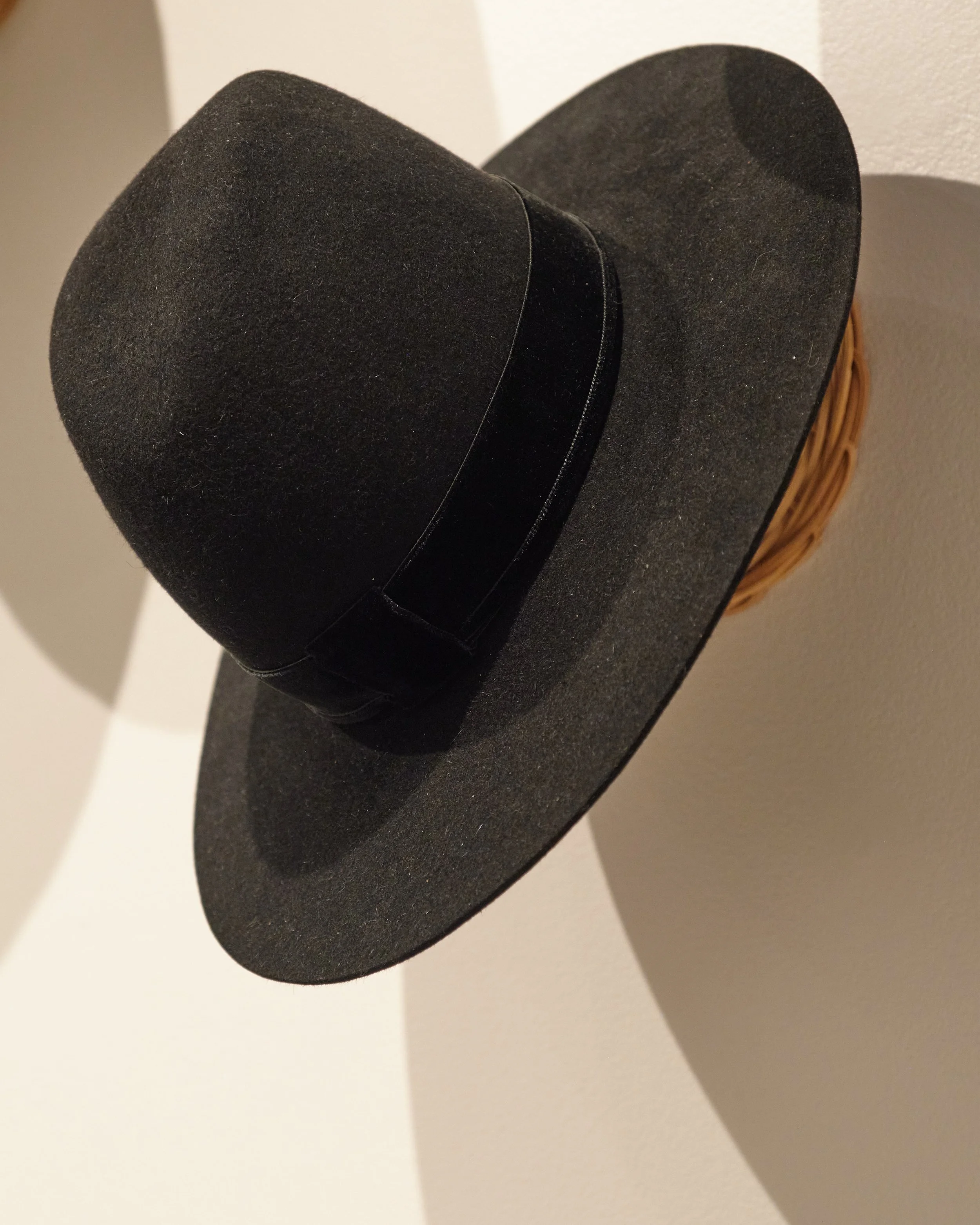 Fashion In Between64738.jpg