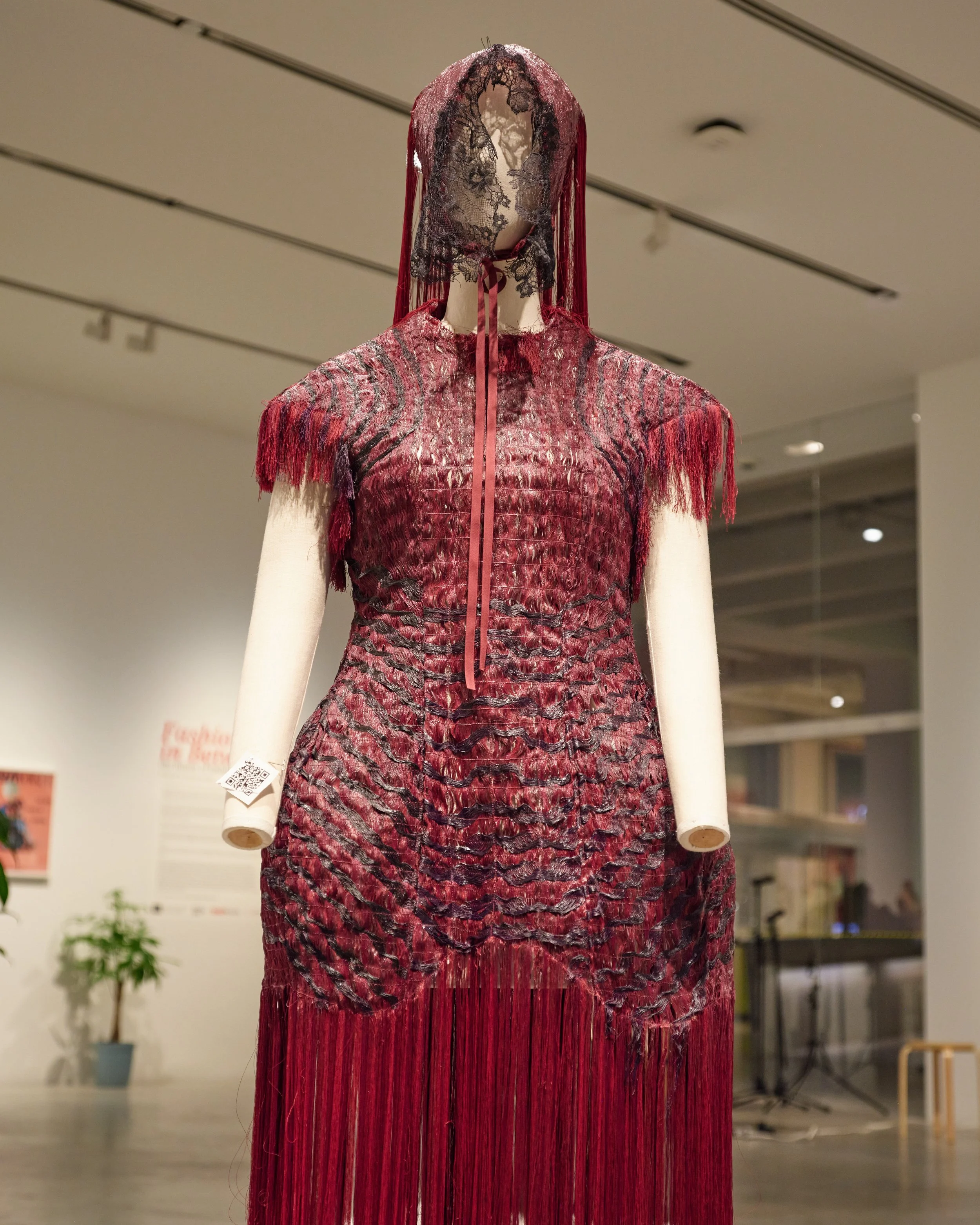 Fashion In Between64841.jpg