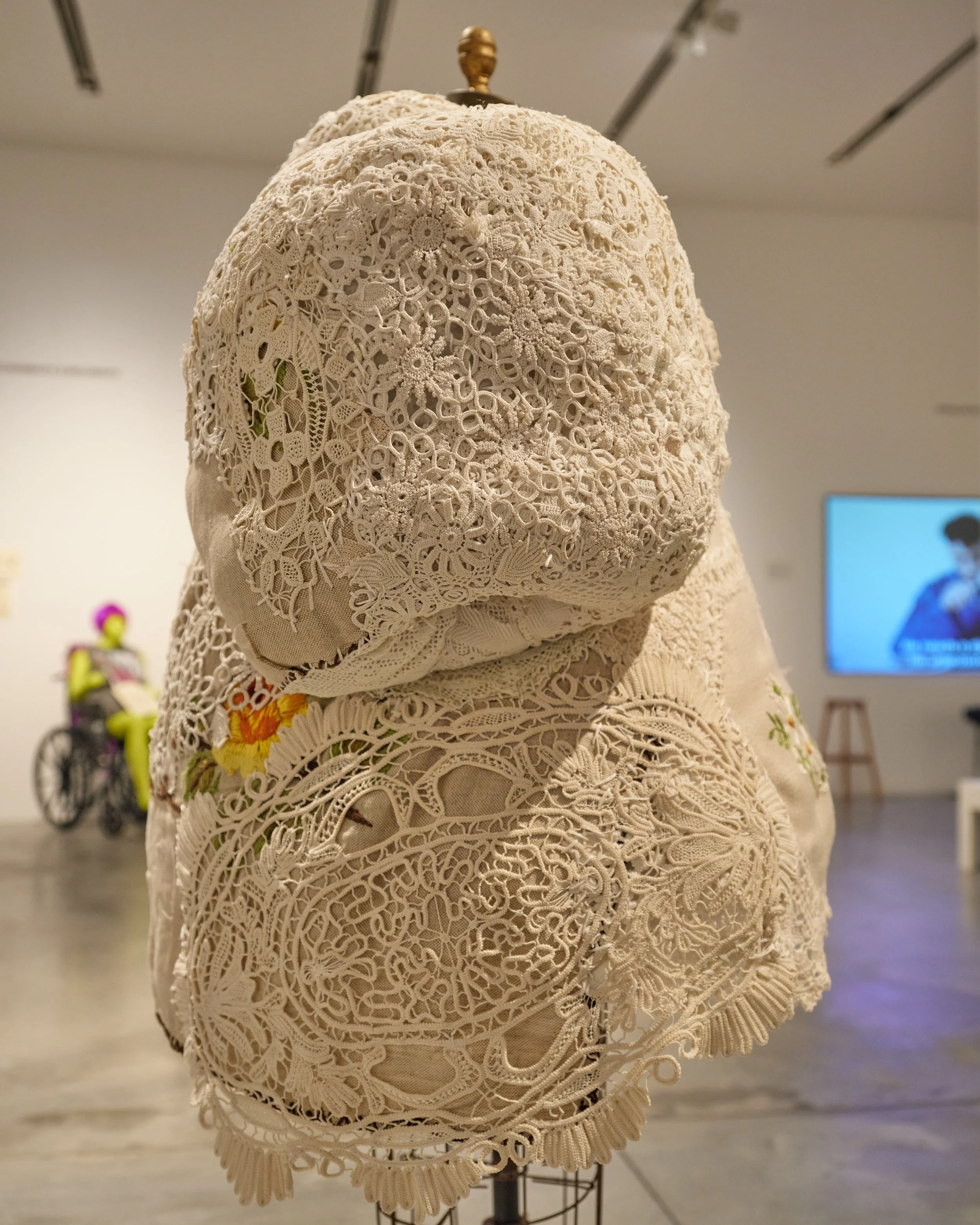 Fashion In Between64808.jpg