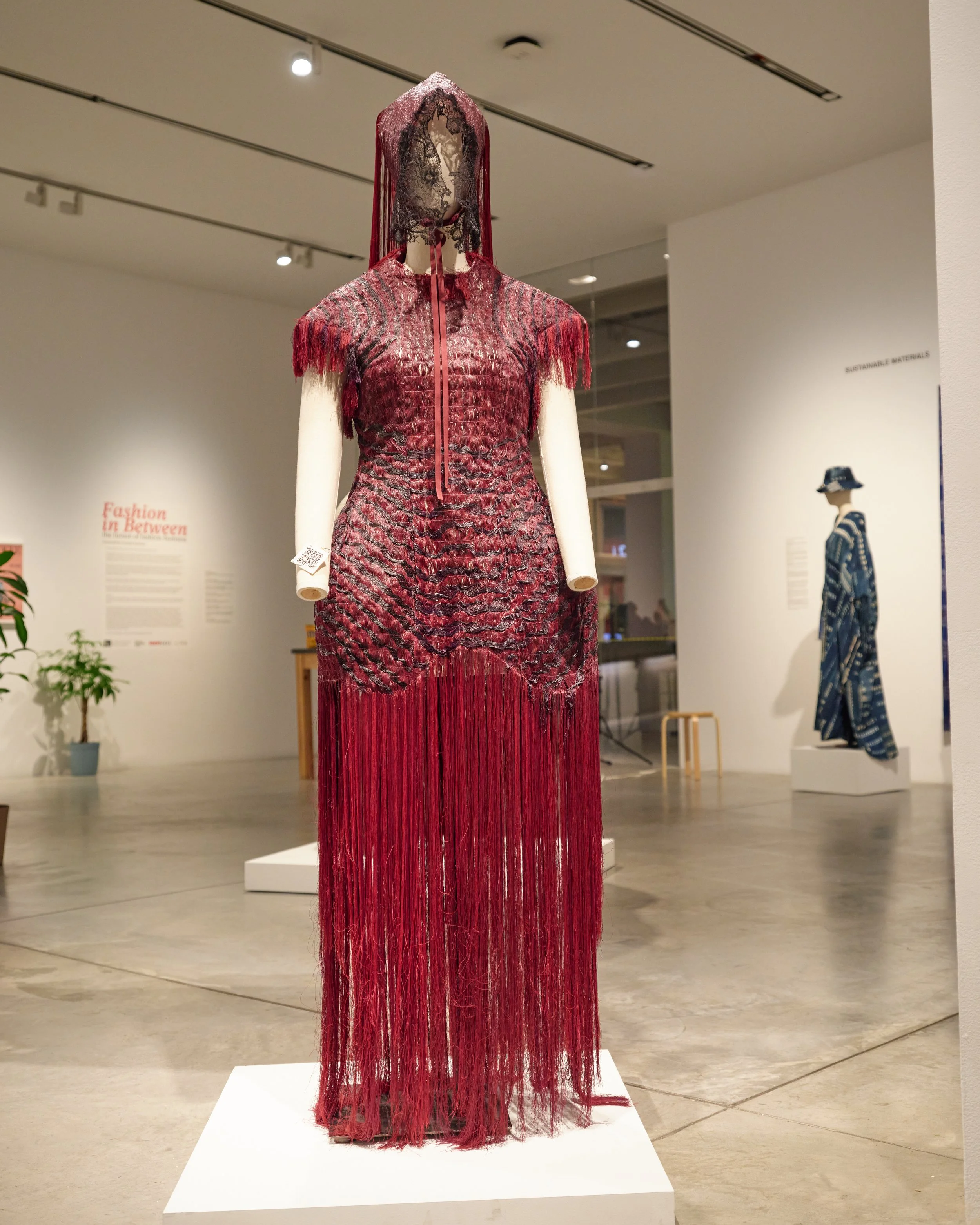 Fashion In Between64839.jpg