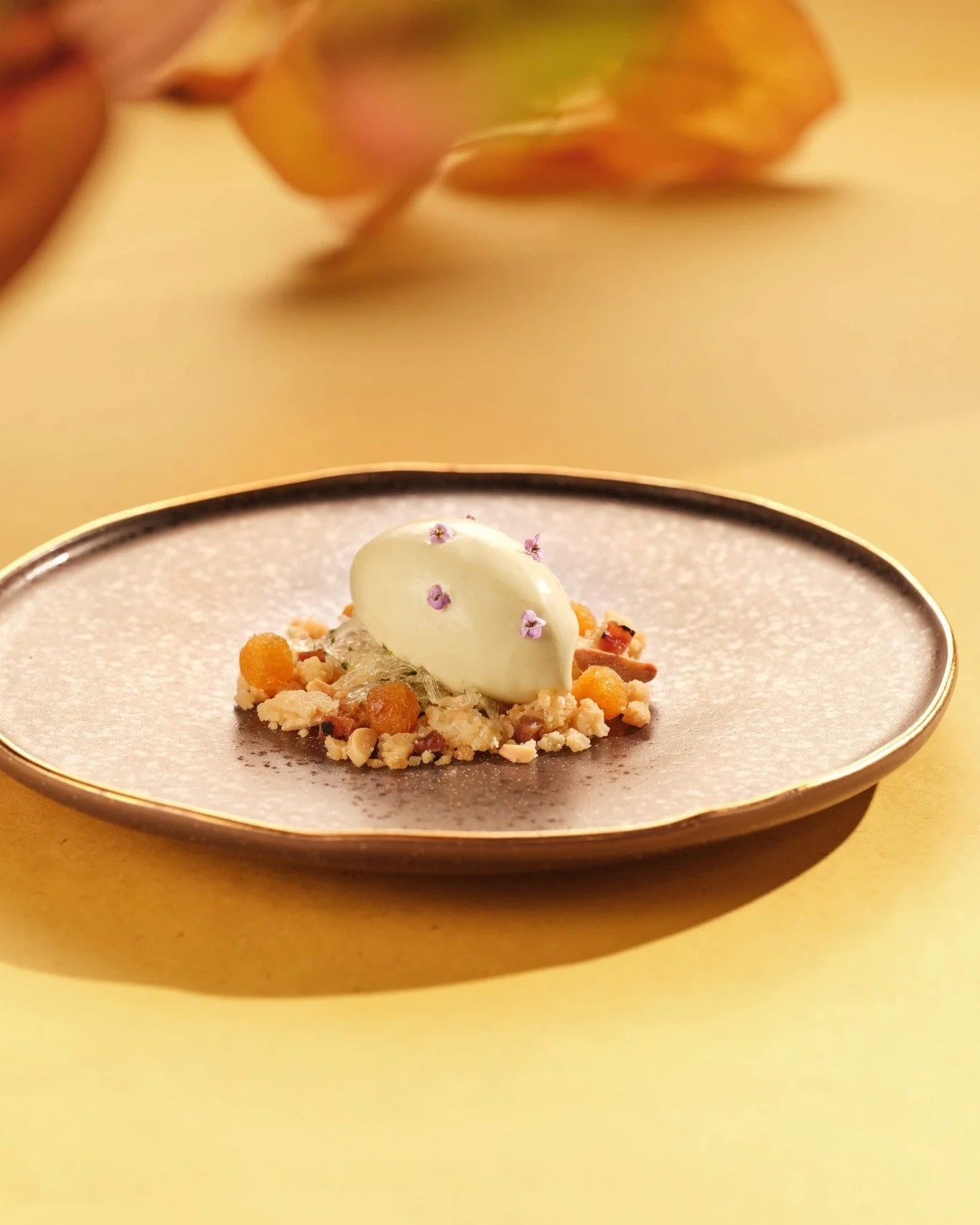 Memories, Recapped and Reinterpreted

Inspired by the festive flavours from Chef Su&rsquo;s home, green chilli ice cream takes centre stage&mdash;surprising and delighting in equal measure. Paired with pineapple tart crumble, bak kwa, almond cookies,