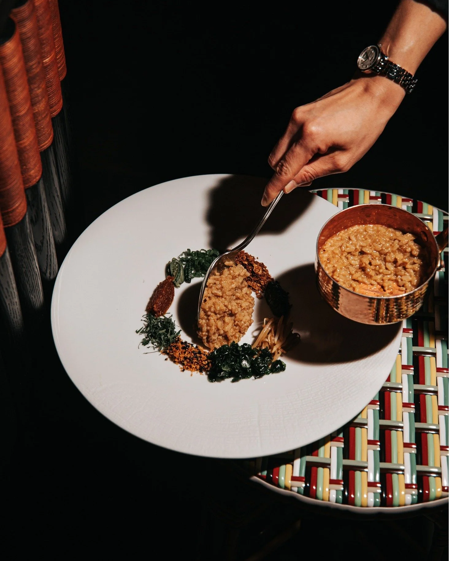 A familiar staple, retold with nuance.

Inspired by the rice traditions of Southeast Asia, from fried rice and mui fan to nasi ulam, Quenino&rsquo;s version layers house-made X.O. sauce, Chinese olive relish, cucamelon, pickled bean sprouts, and mori