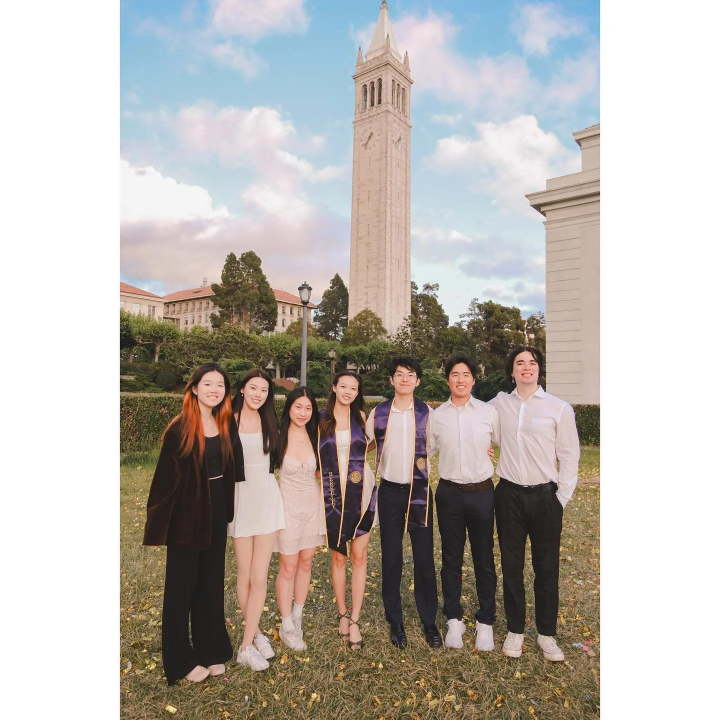 Campanile classics 🌅☁️ 

ft. lost in the woods @berkeleycodeology 🥑

#myberkeleypov #berkeley #berkeleypov #berkeleylife #ucberkeleyalumni #ucberkeley #berkeleybound #berkeleycalifornia