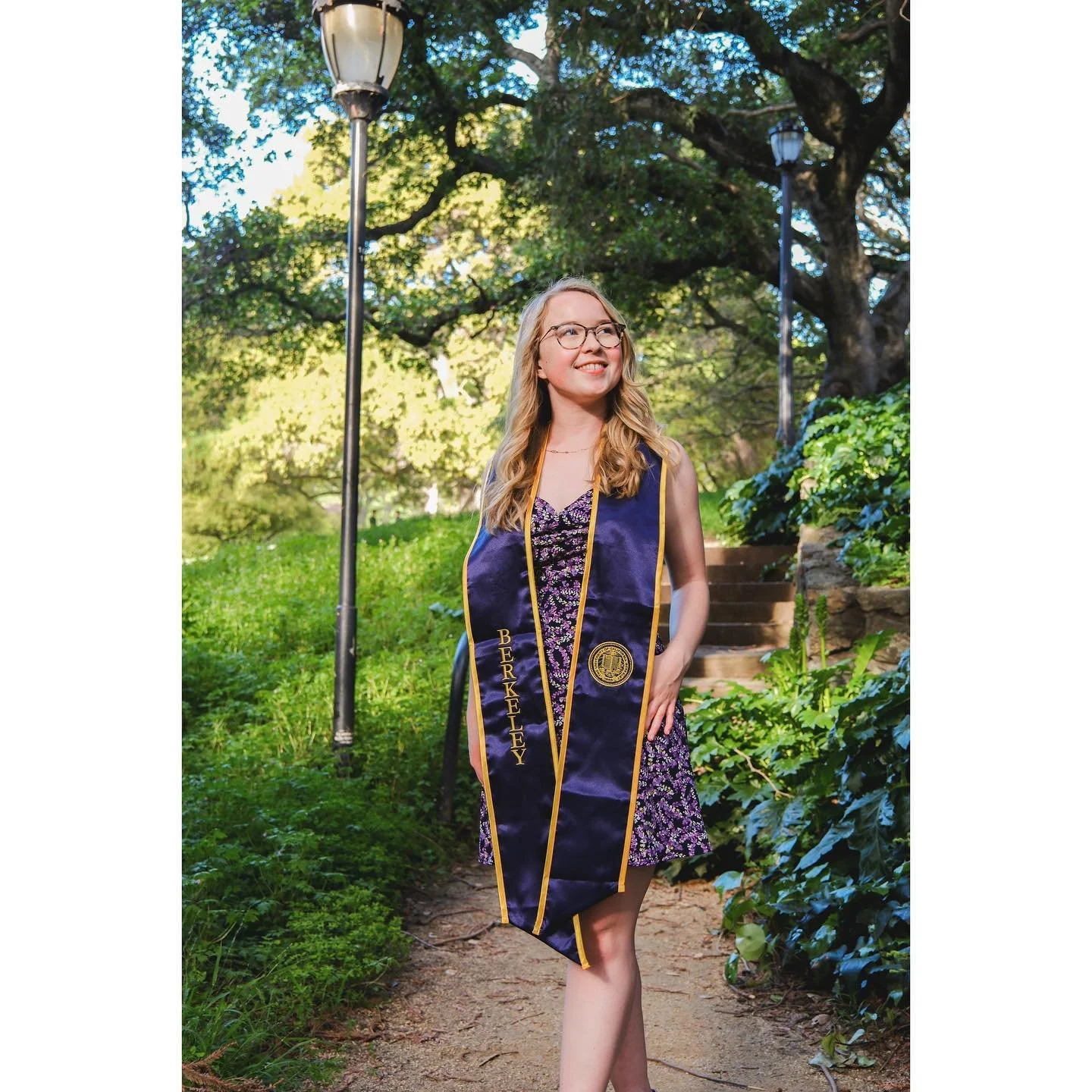 Timeless portraits in nature 🎓🌳🍃
ft. stunning grad @clarra.silvva 🫶#myberkeleypov #berkeley #berkeleypov #berkeleylife #ucberkeleyalumni #ucberkeley #berkeleybound #berkeleycalifornia
