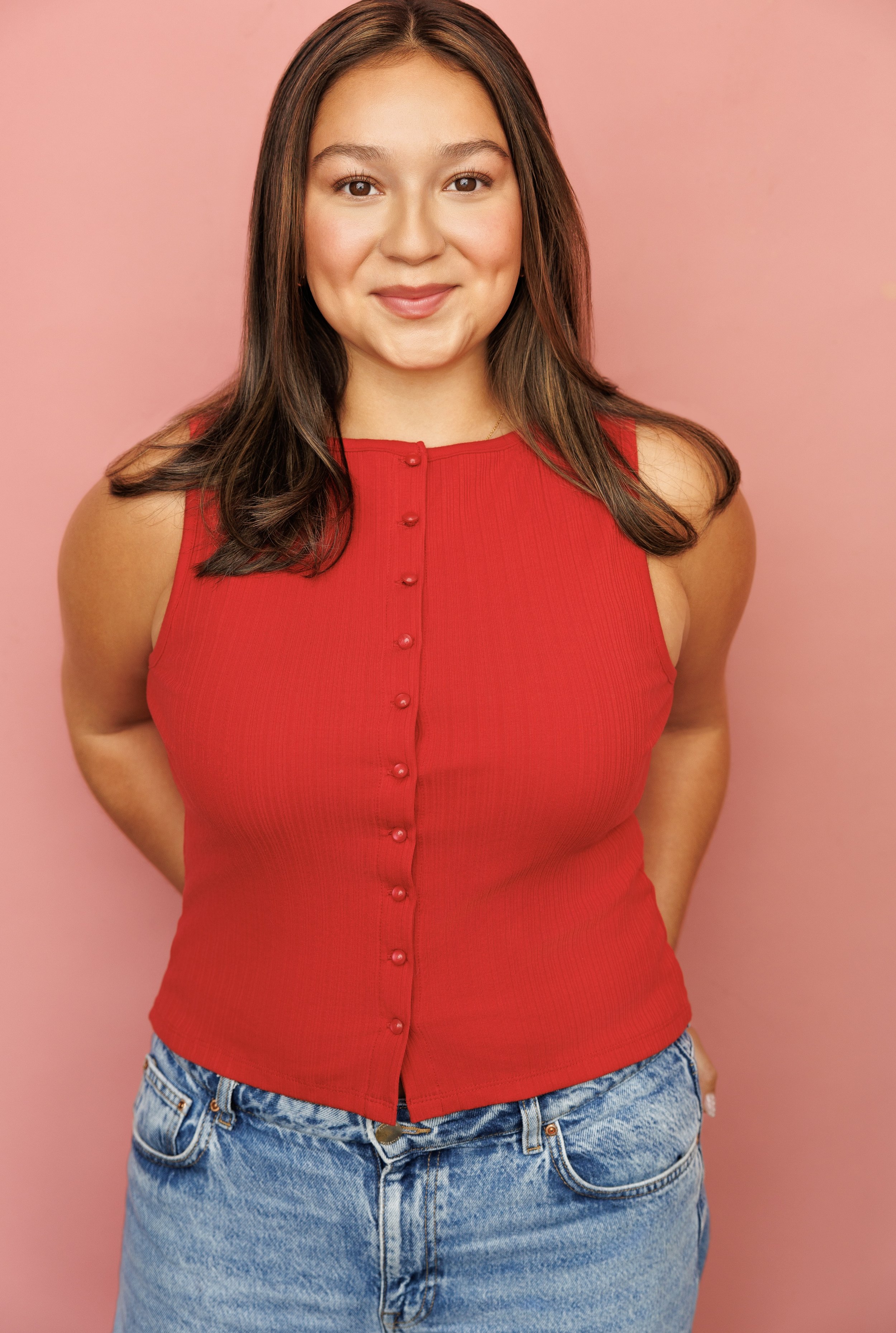 Isa Hernandez new headshot 1.jpg
