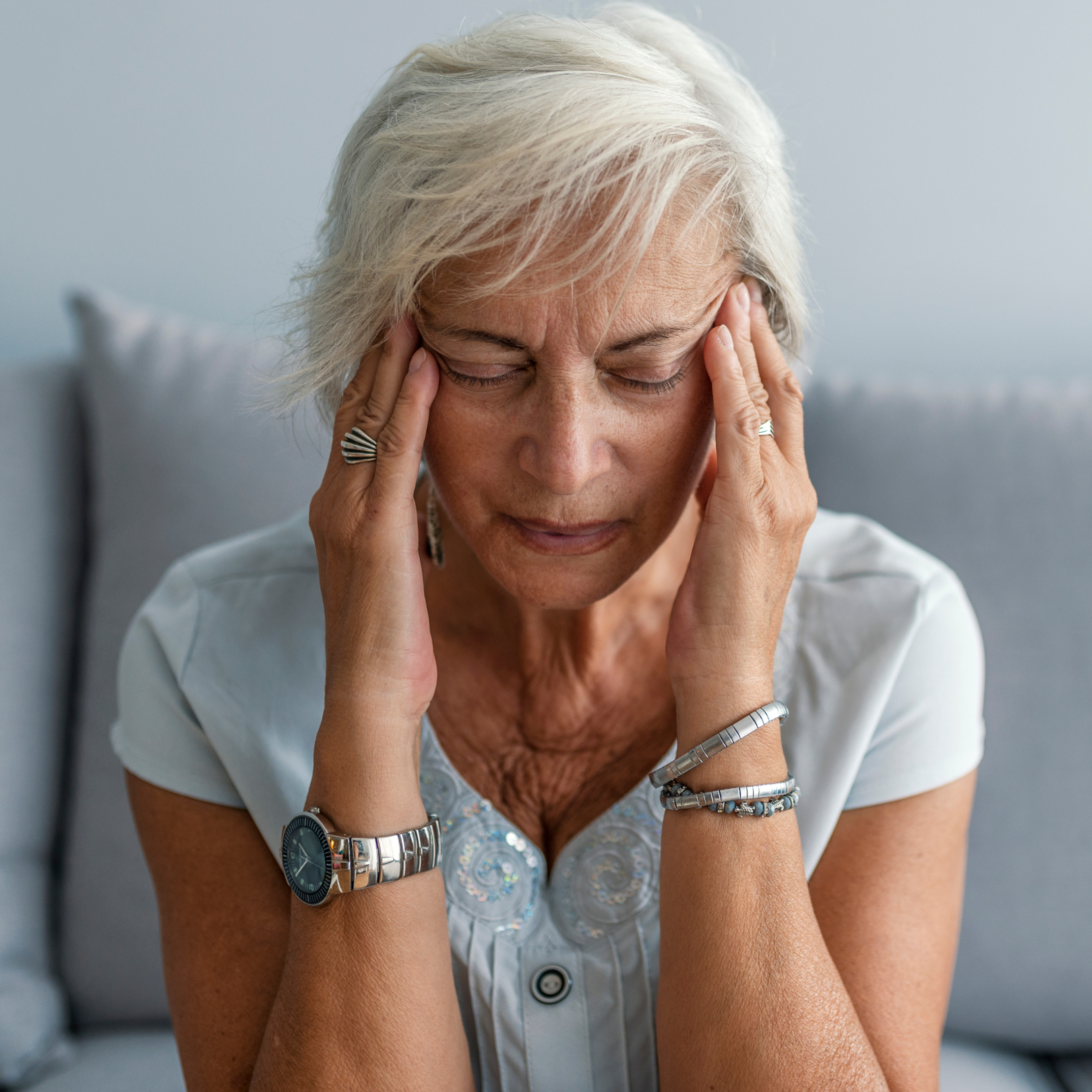 Your 2pm Headache Isn't a Drug Deficiency, It's a Circadian Alarm